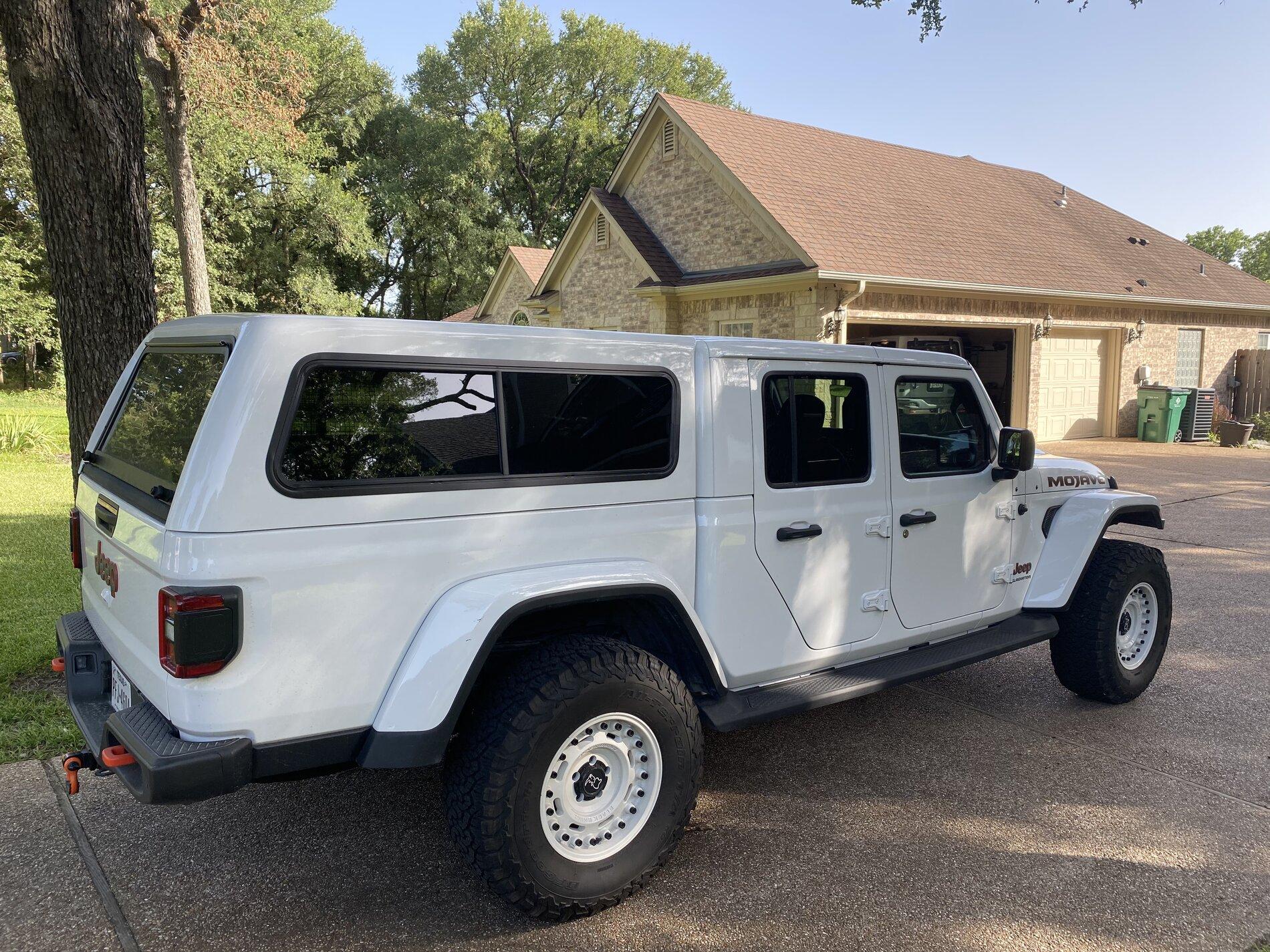 Jeep Gladiator Gladiator Mojave 2021fully loaded w ARE top selling separately and as a Complete Package IMG_3634