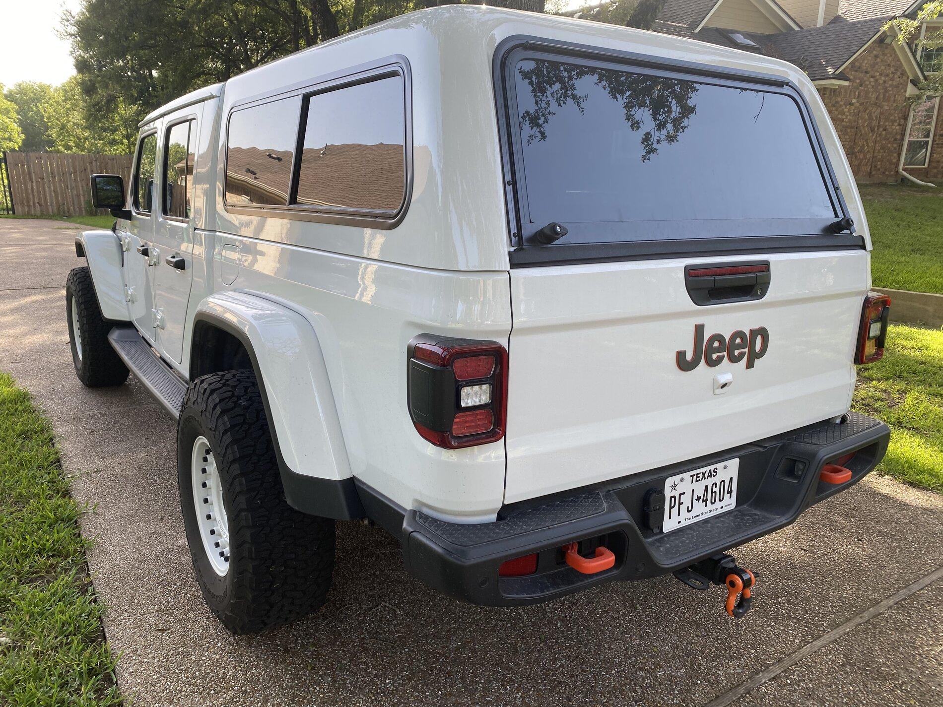 Jeep Gladiator Gladiator Mojave 2021fully loaded w ARE top selling separately and as a Complete Package IMG_3638