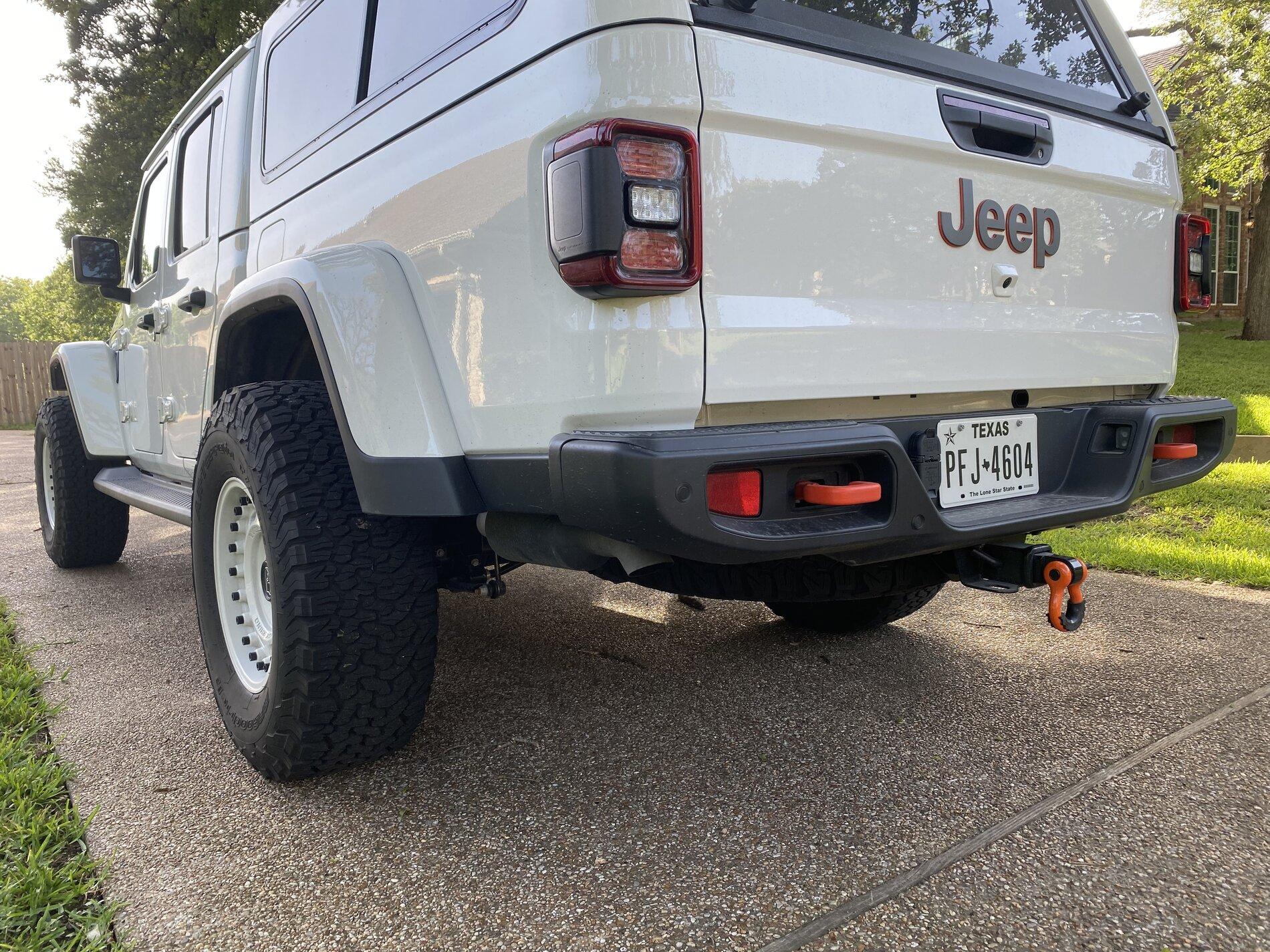 Jeep Gladiator Gladiator Mojave 2021fully loaded w ARE top selling separately and as a Complete Package IMG_3639