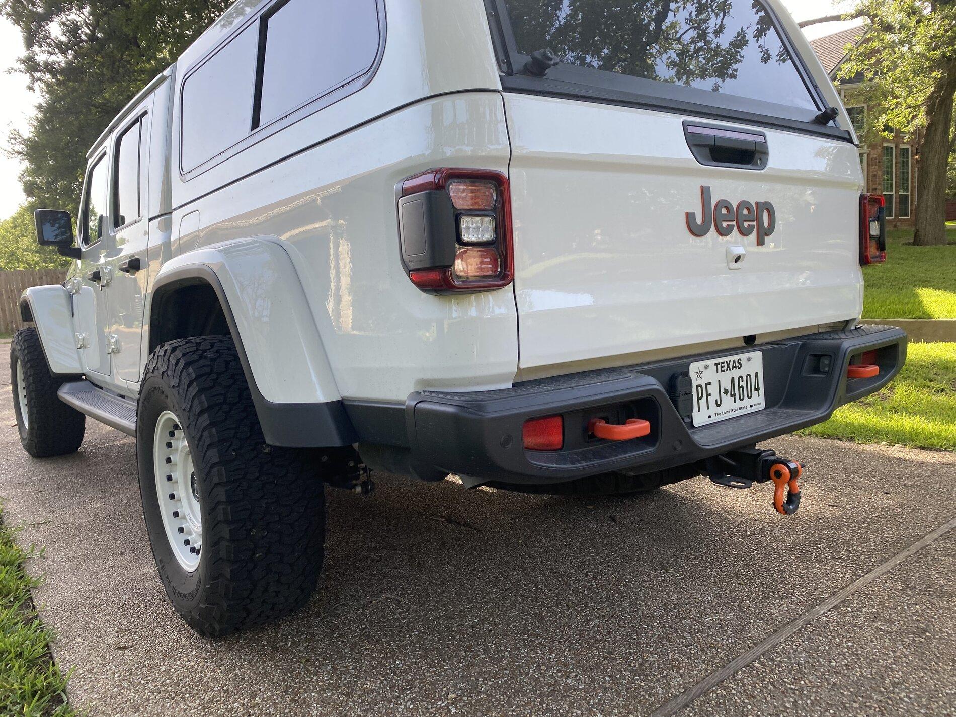 Jeep Gladiator Gladiator Mojave 2021fully loaded w ARE top selling separately and as a Complete Package IMG_3640