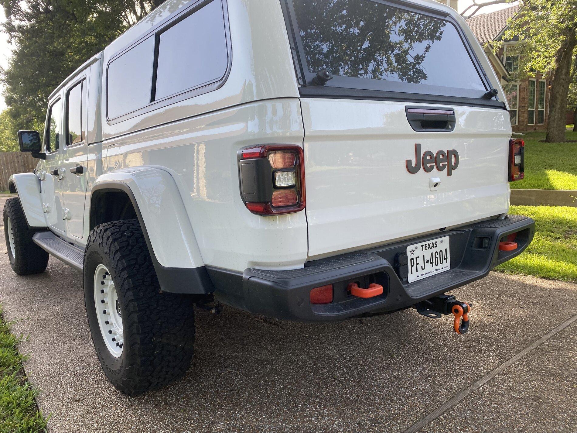 Jeep Gladiator Gladiator Mojave 2021fully loaded w ARE top selling separately and as a Complete Package IMG_3641
