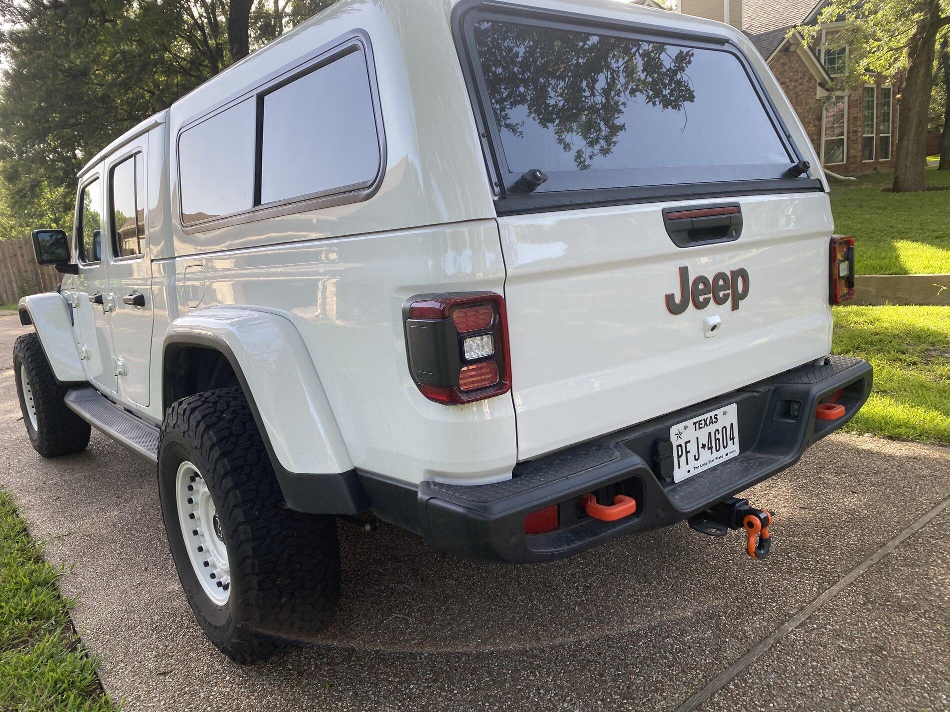 Jeep Gladiator Gladiator Mojave 2021fully loaded w ARE top selling separately and as a Complete Package IMG_3642