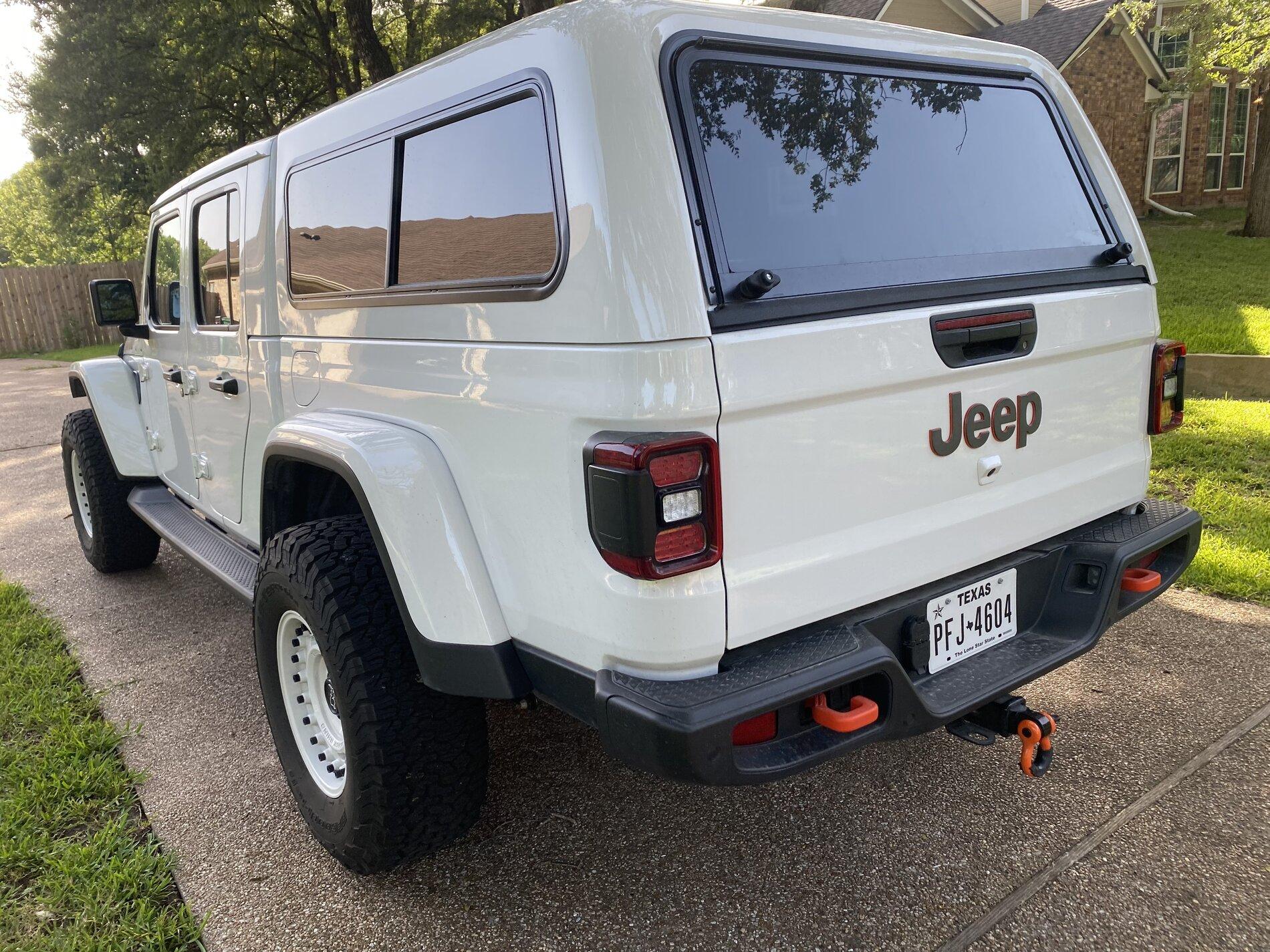 Jeep Gladiator Gladiator Mojave 2021fully loaded w ARE top selling separately and as a Complete Package IMG_3643