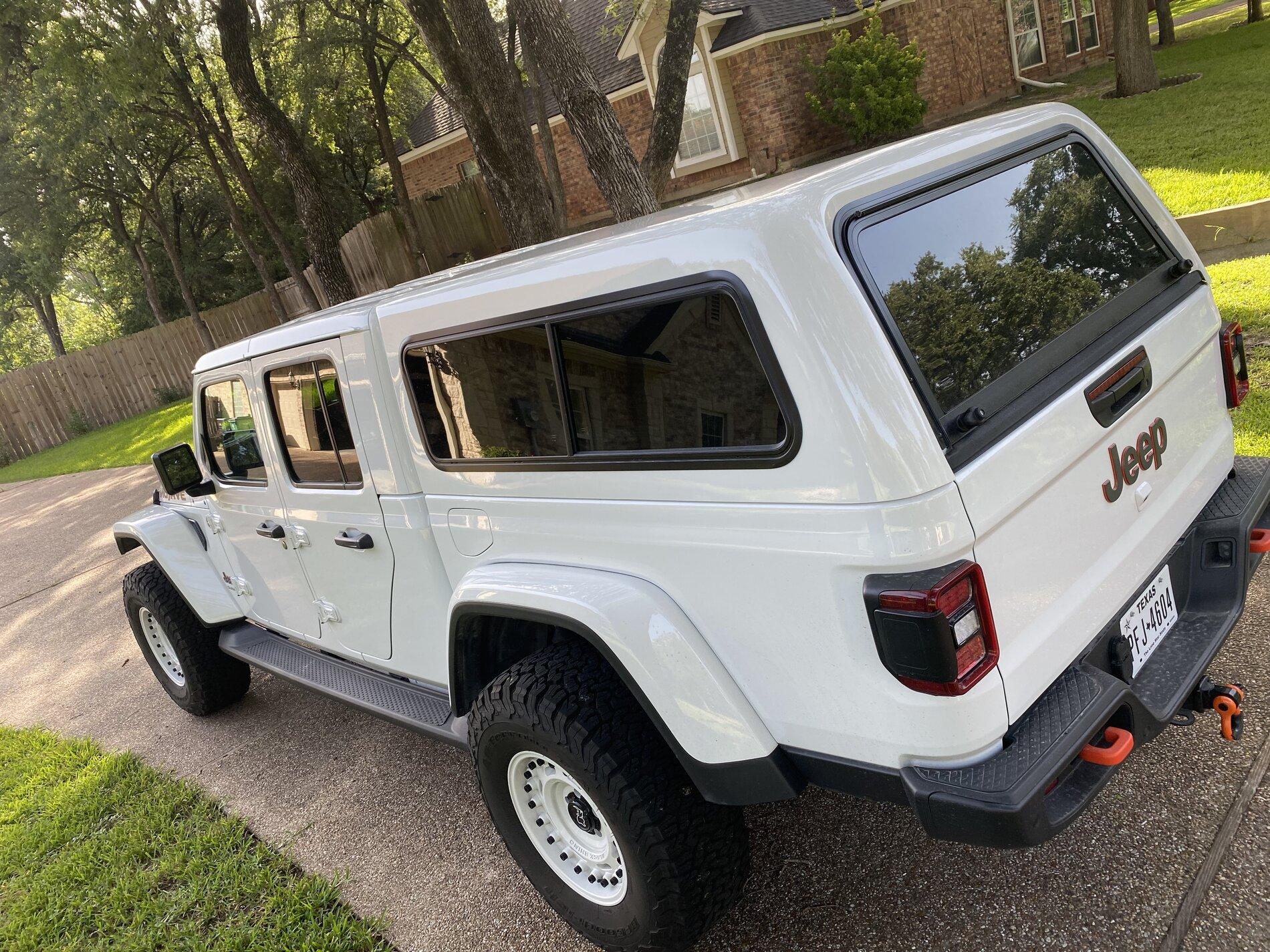 Jeep Gladiator Gladiator Mojave 2021fully loaded w ARE top selling separately and as a Complete Package IMG_3645