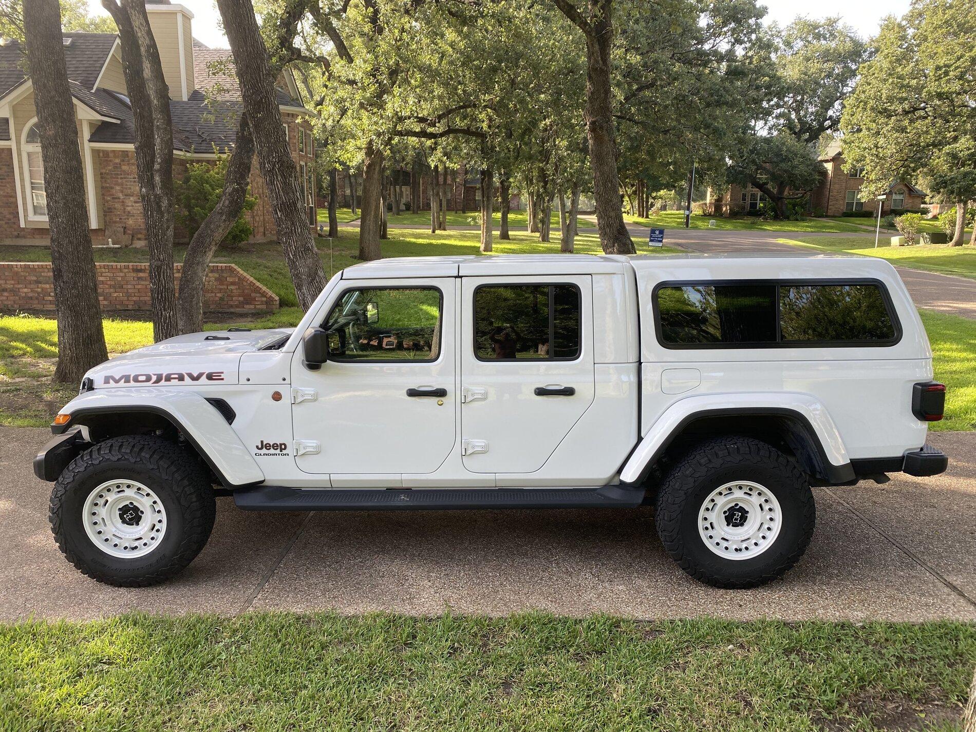 Jeep Gladiator Gladiator Mojave 2021fully loaded w ARE top selling separately and as a Complete Package IMG_3648