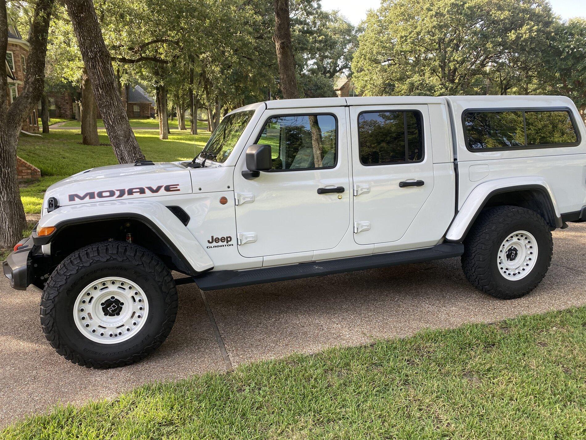 Jeep Gladiator Gladiator Mojave 2021fully loaded w ARE top selling separately and as a Complete Package IMG_3649