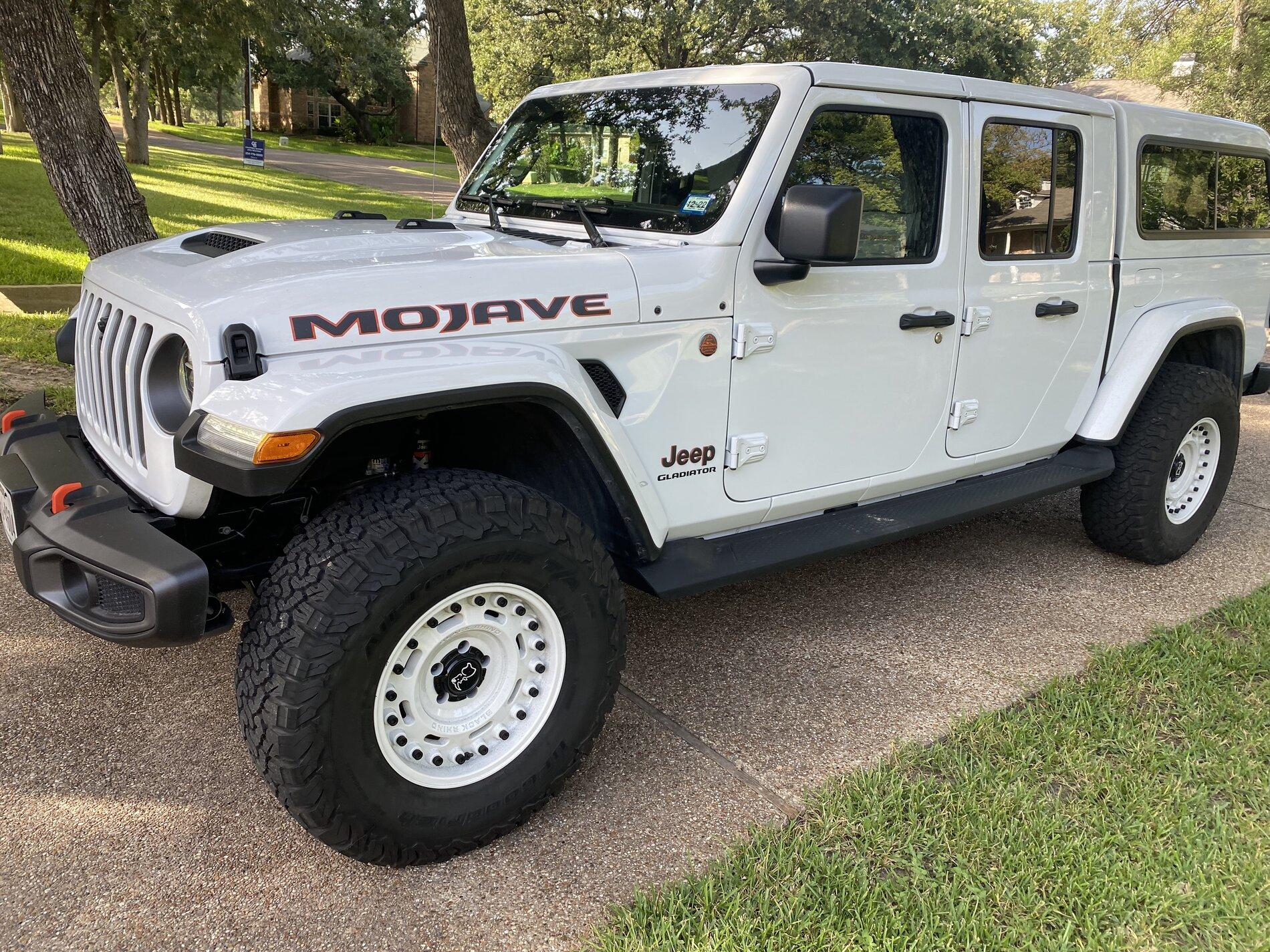 Jeep Gladiator Gladiator Mojave 2021fully loaded w ARE top selling separately and as a Complete Package IMG_3650