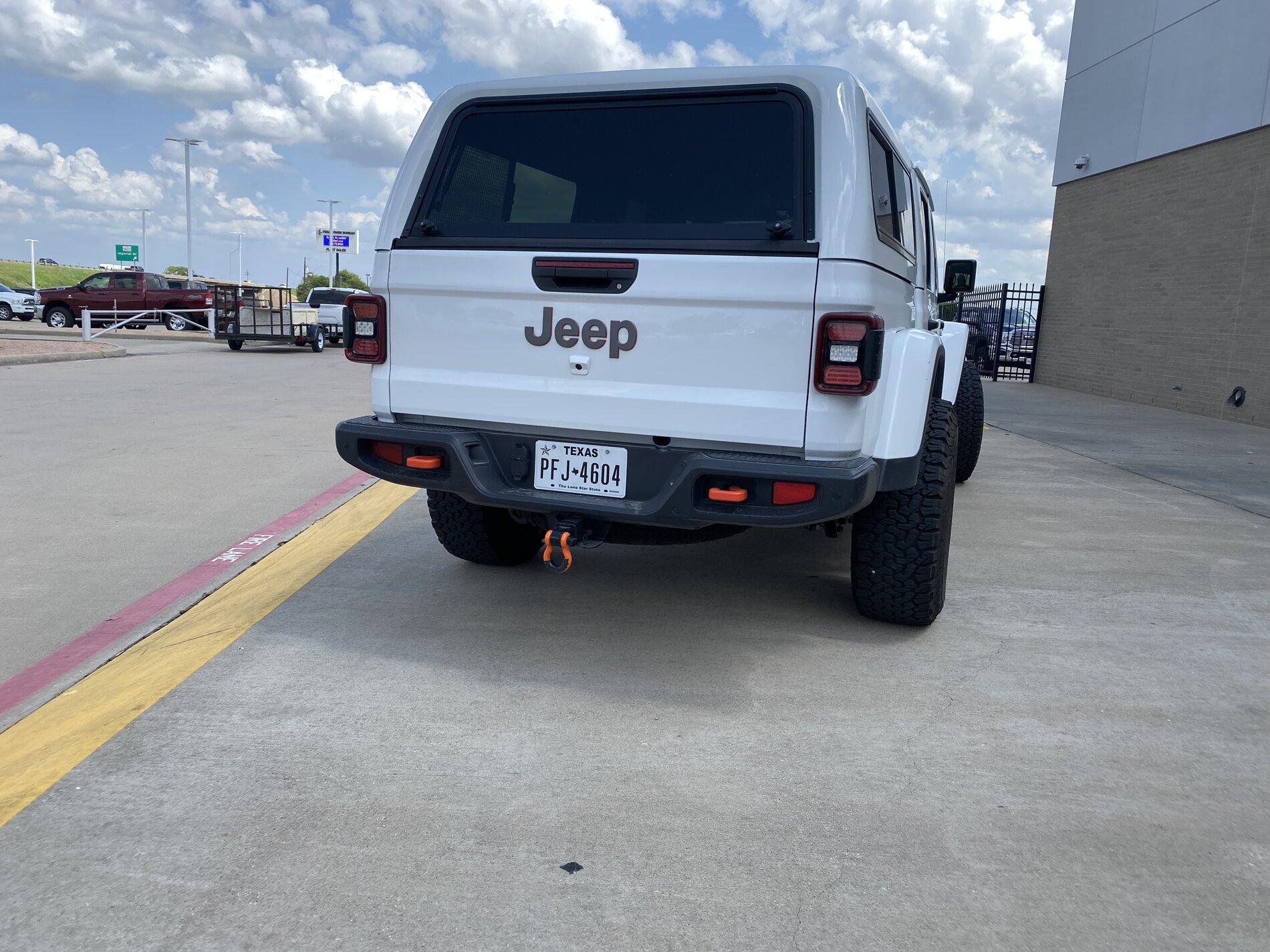 Jeep Gladiator Gladiator Mojave 2021fully loaded w ARE top selling separately and as a Complete Package IMG_4408