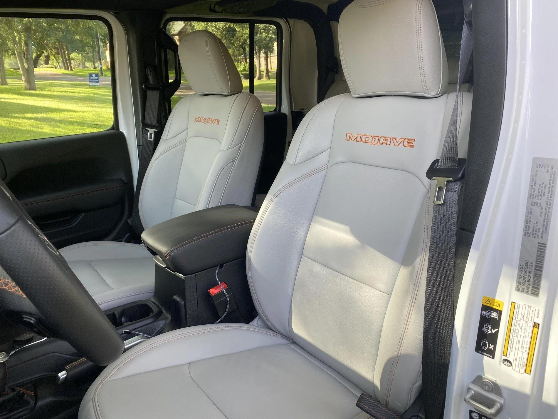 Jeep Gladiator Gladiator Mojave 2021fully loaded w ARE top selling separately and as a Complete Package IMG_3612