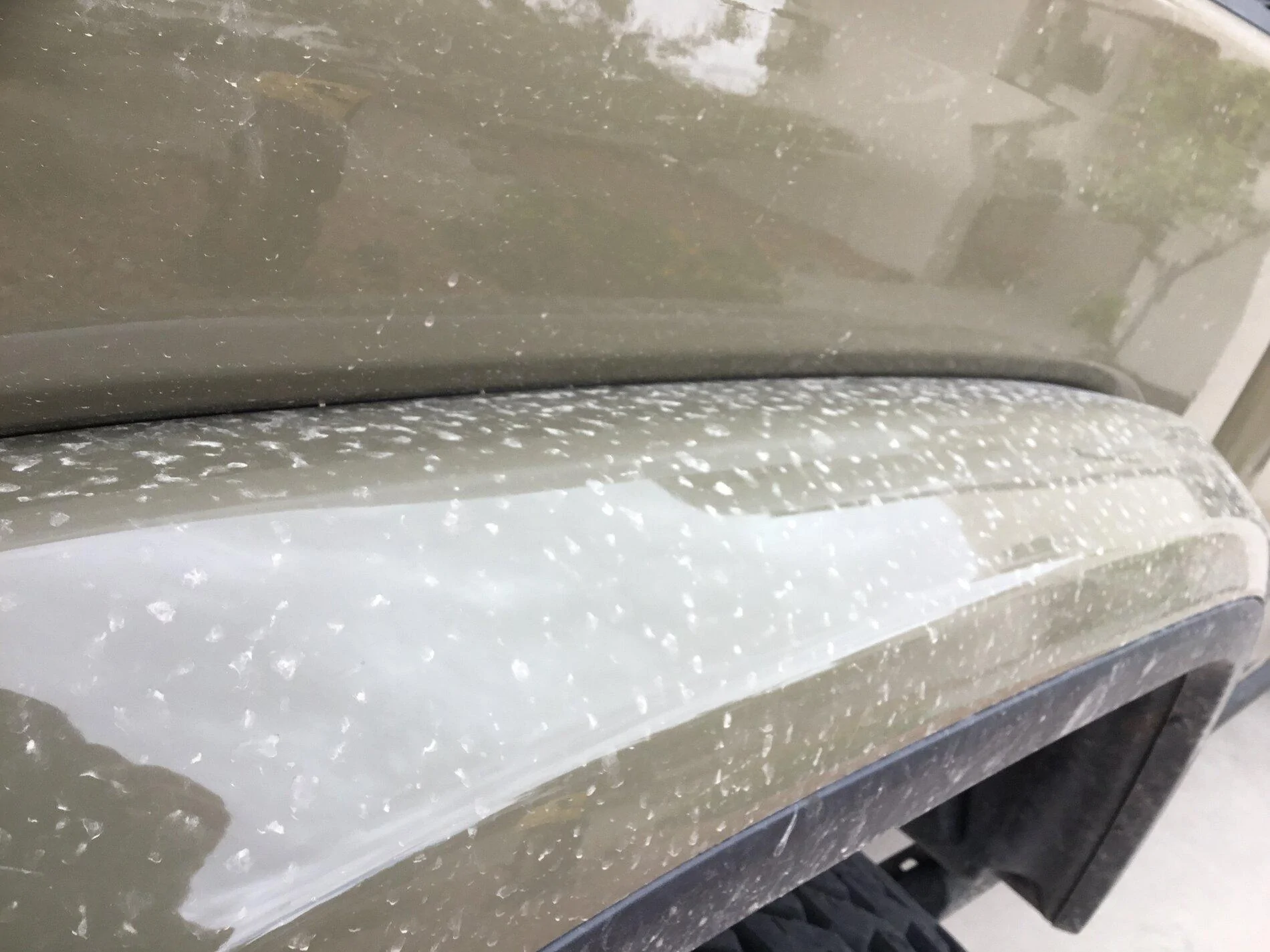 Jeep Gladiator Keeping rocks from wedging in gap between fender and body… imag