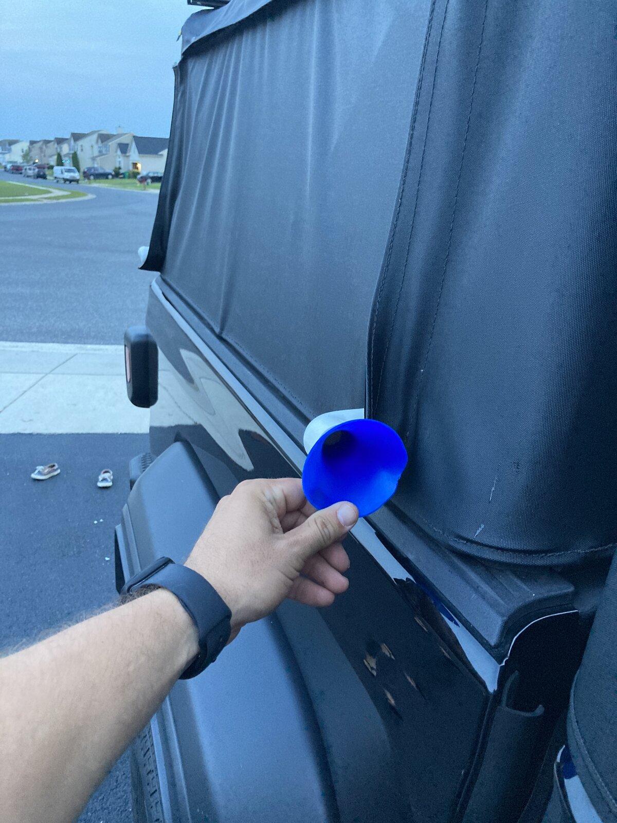 Jeep Gladiator Bestop teaser concept: folding soft cover / shell / topper for Gladiator bed B1DAE0EA-E6DD-4772-9FDD-4A77D8AE3190