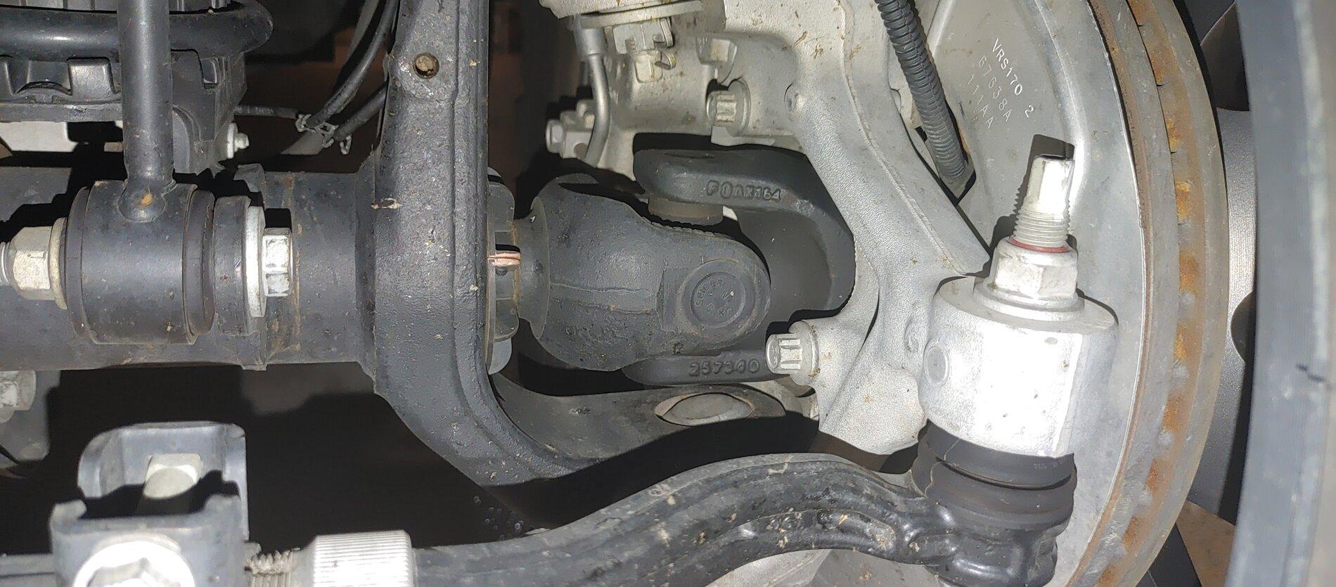Jeep Gladiator Is it possible to swap out a regular 4 wheel drive transition case to a Selec-Trac 4X4? 0811210701a