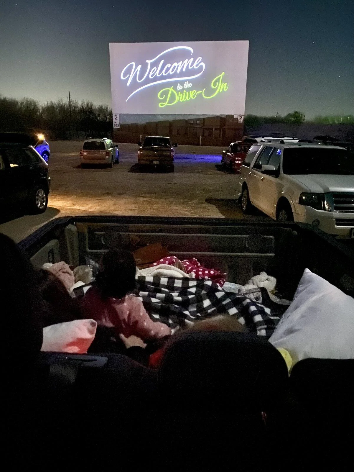 Jeep Gladiator Drive-in movie debacle EB6418CE-287D-4639-9834-66820FE2854F