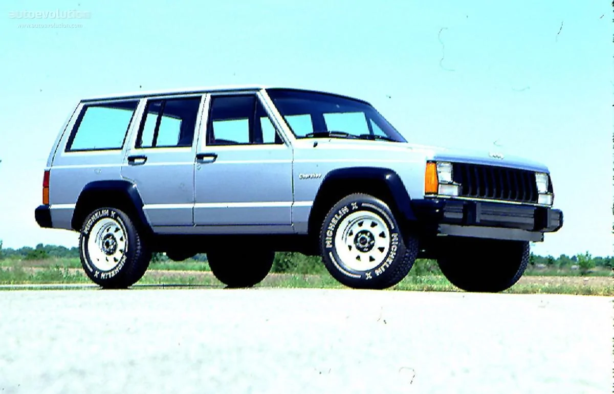Jeep Gladiator Old School Jeeps JEEPCherokee-794_4