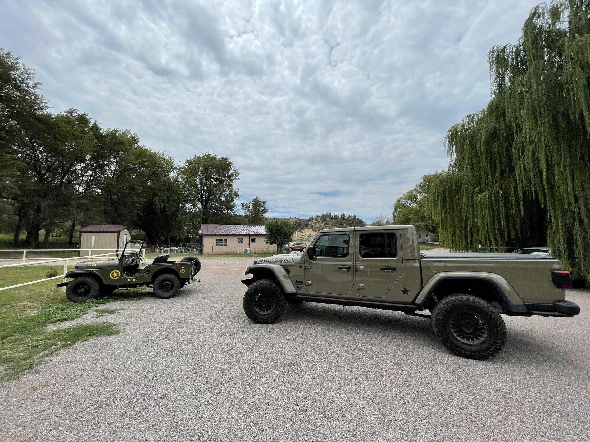 Jeep Gladiator Old School Jeeps 8EA3BB3E-D99A-4EB6-917E-13AF61DF014B