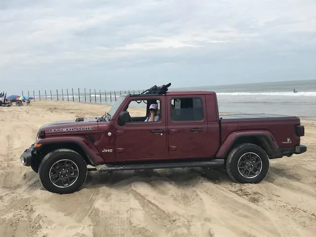 Jeep Gladiator OK ....What’s HER name ....or HIS IMG_3990