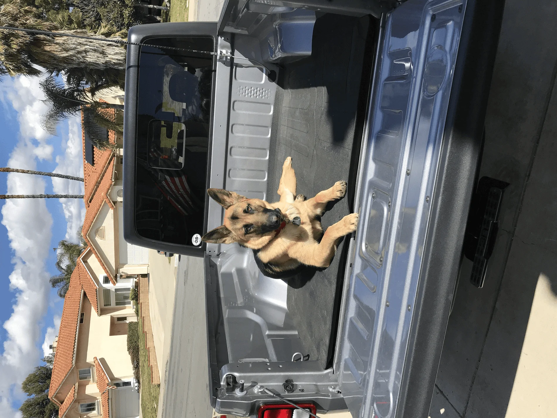 Jeep Gladiator Clyde gets organized with A.R.E. topper and Decked system tempImagesdpvKo