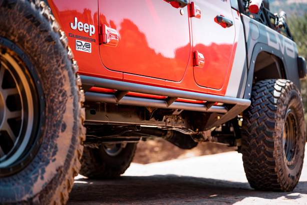Jeep Gladiator DV8 Rocksliders gladiator-rock-sliders_84229278-1212-4900-8e63-5cb13991b520_613x409