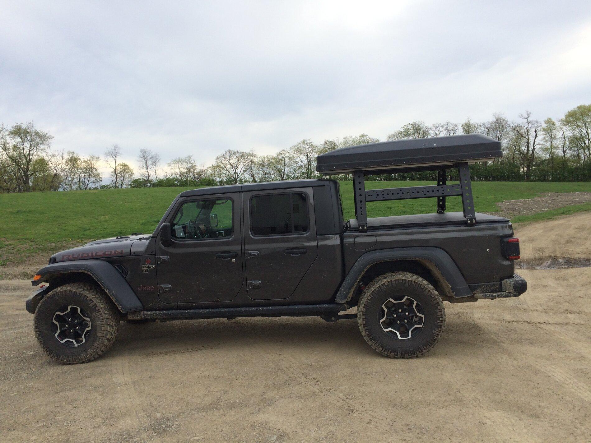 Jeep Gladiator Bed rack that works with Tonneau cover TentRack2.JPG