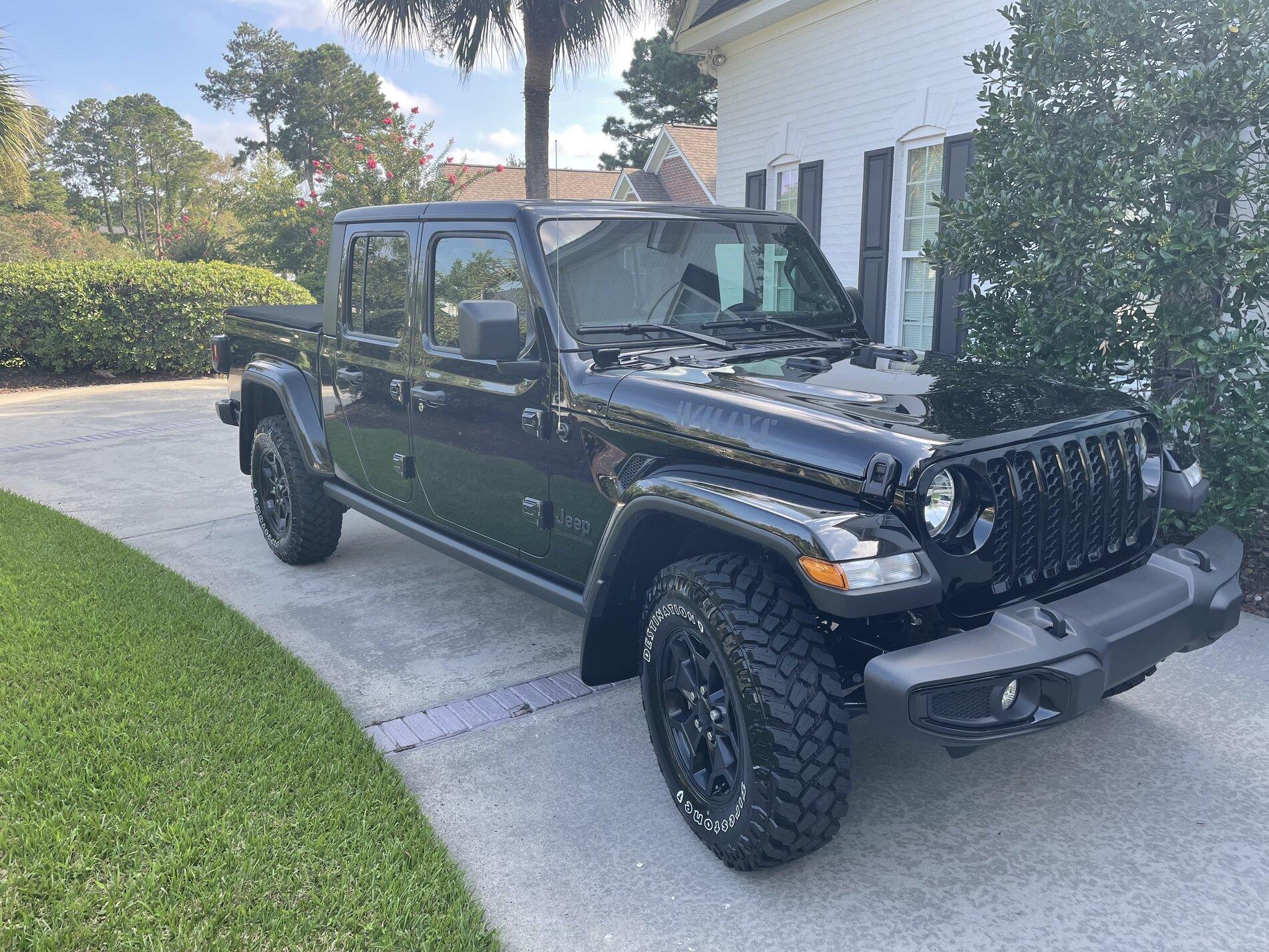 Jeep Gladiator WILLYS Edition Gladiator JT Club 440081A6-71A1-499D-BB2F-E1FE9D74602B