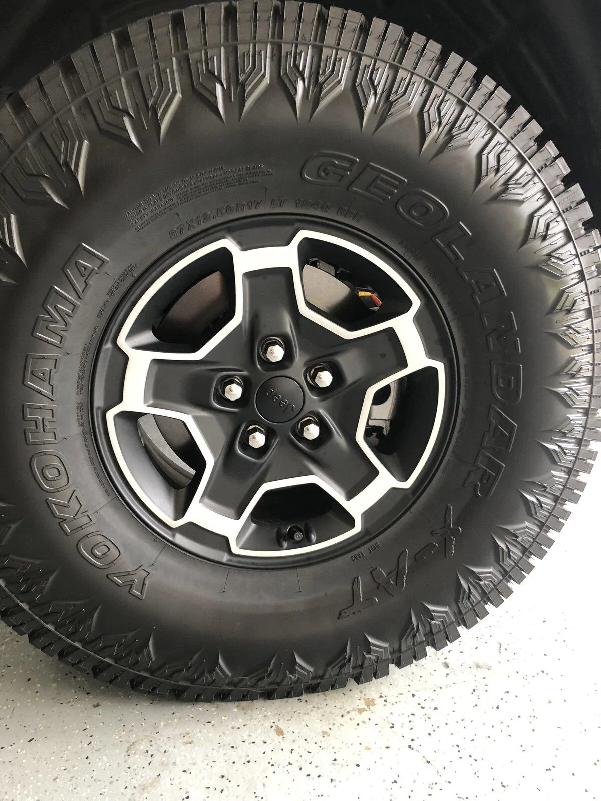 Jeep Gladiator Mojave upgraded wheels for sale 8A5CFC8D-DD89-4341-8849-76C5E81A1893