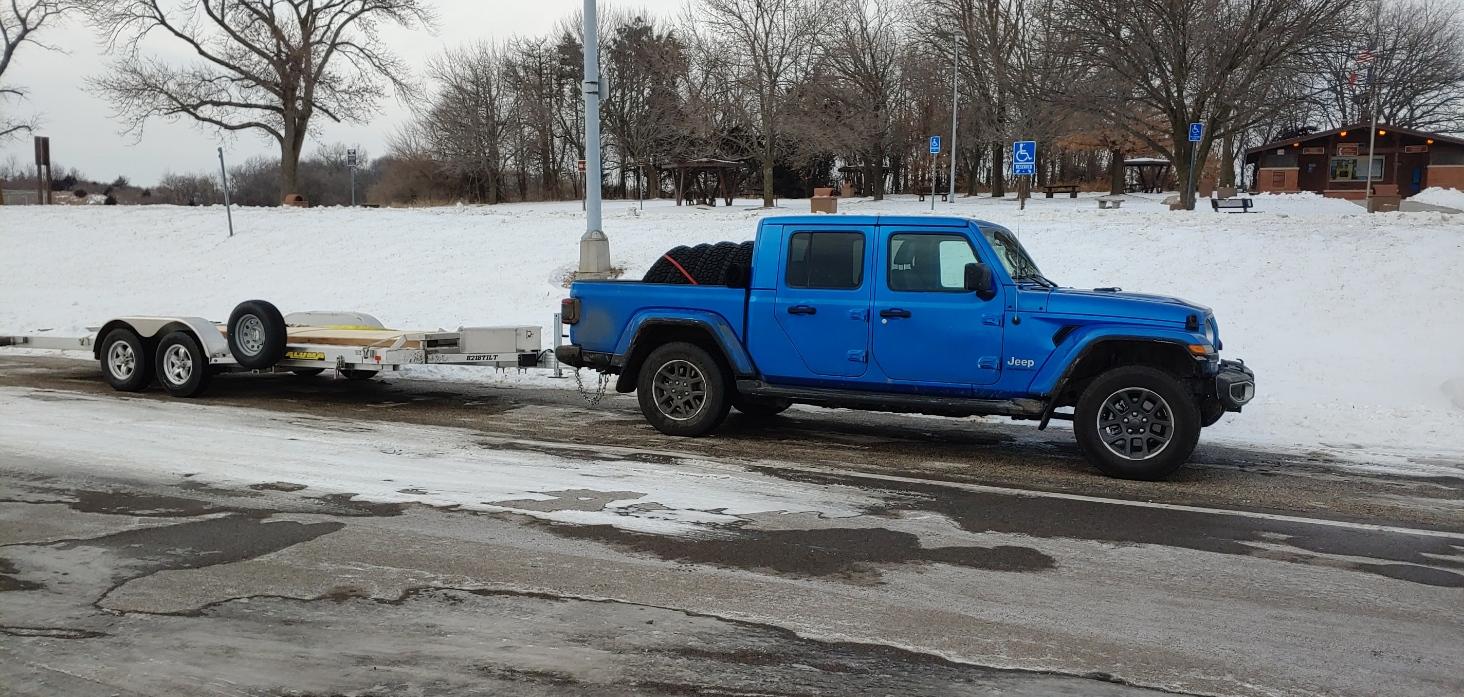 Jeep Gladiator Towing concerns. What are you towing at what max? 20200121_161352