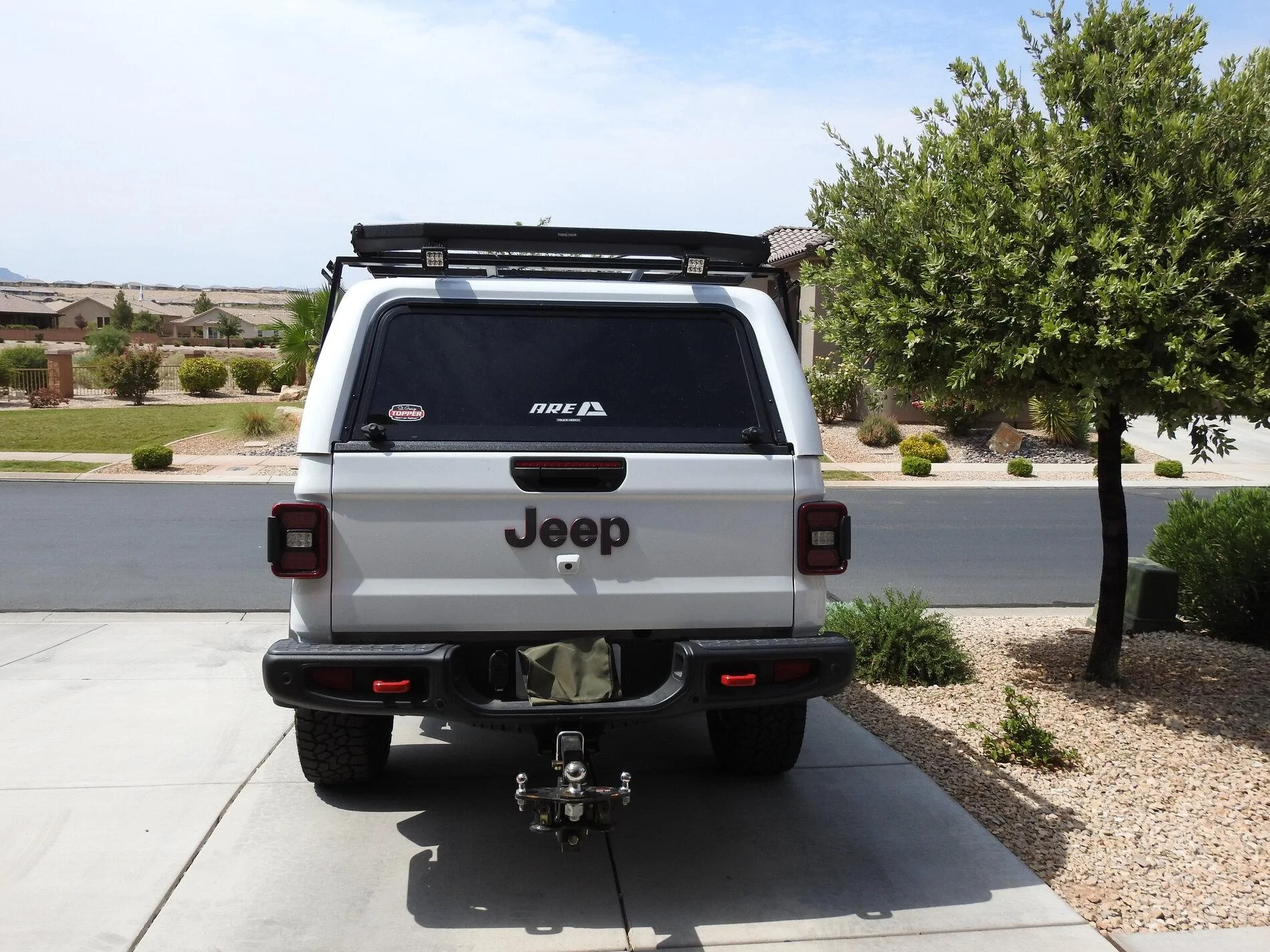 Jeep Gladiator UPDATE    Solid bed top with rack DSCN3612 (2)