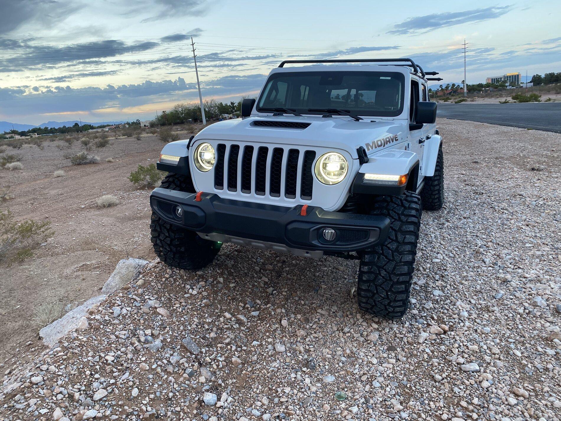 Jeep Gladiator Show Me Your 18in Wheels 2822E88A-F393-4BAB-863A-CC853345B2D3