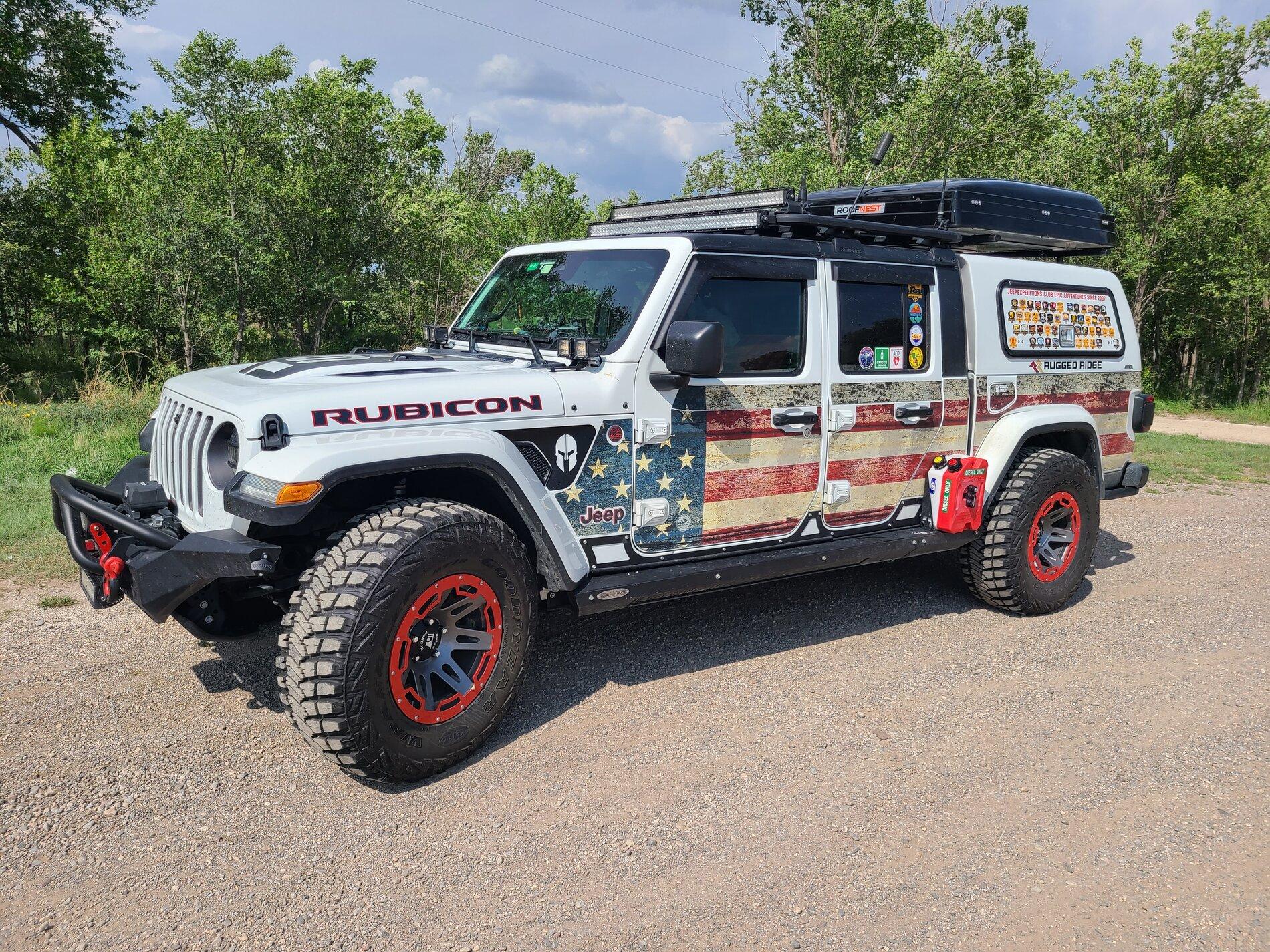 Jeep Gladiator A.R.E. CX EVOLVE CAP installed 20210714_161431
