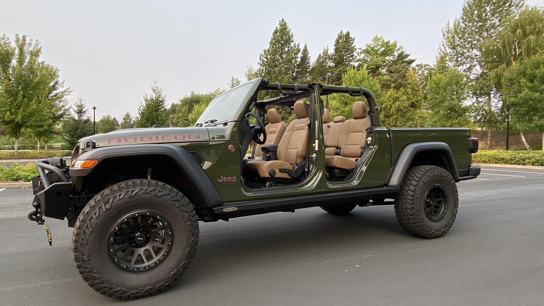 Jeep Gladiator Gladiator Rubicon - Sarge Green w/ Tan Leather Interior 1628958972747