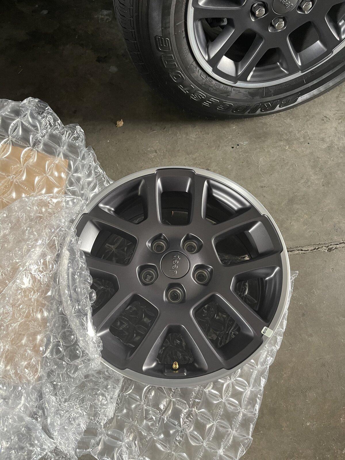 Jeep Gladiator Overland Wheels and Tires w/ OEM sensors 16CA553B-7D00-4368-B14C-6B51355987B4