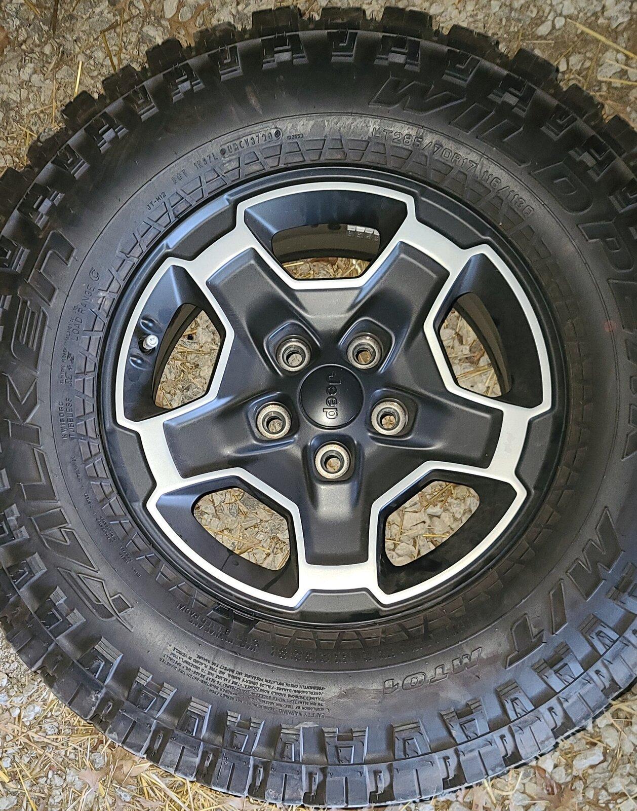 Jeep Gladiator Mojave Takeoff Polished Wheels & Falken Wildpeak...PRICE DROP $1K 20210710_012235