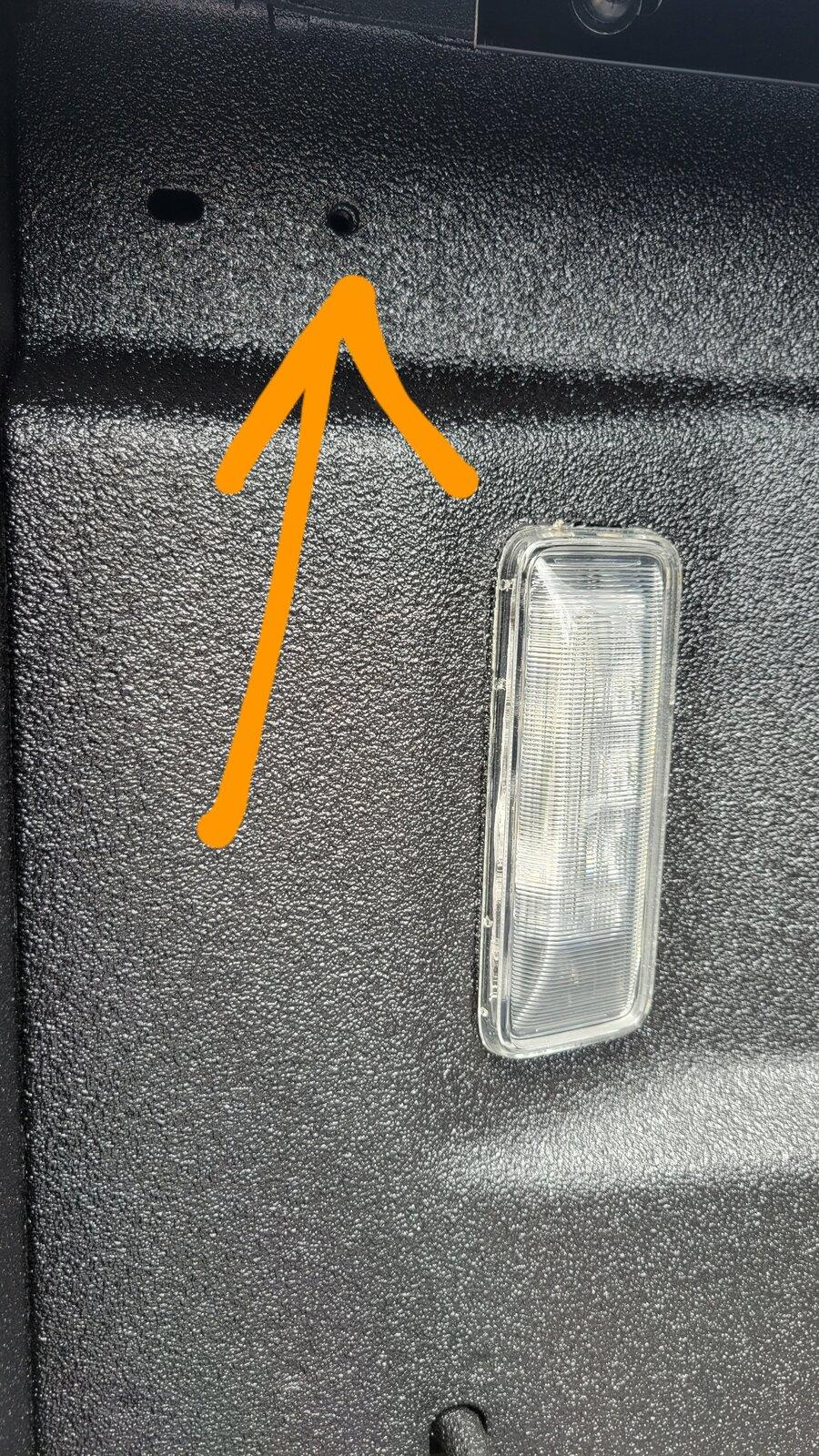 Jeep Gladiator Securing M6 / 6mm Bolts in Bed Rail Holes? 20210814_110323