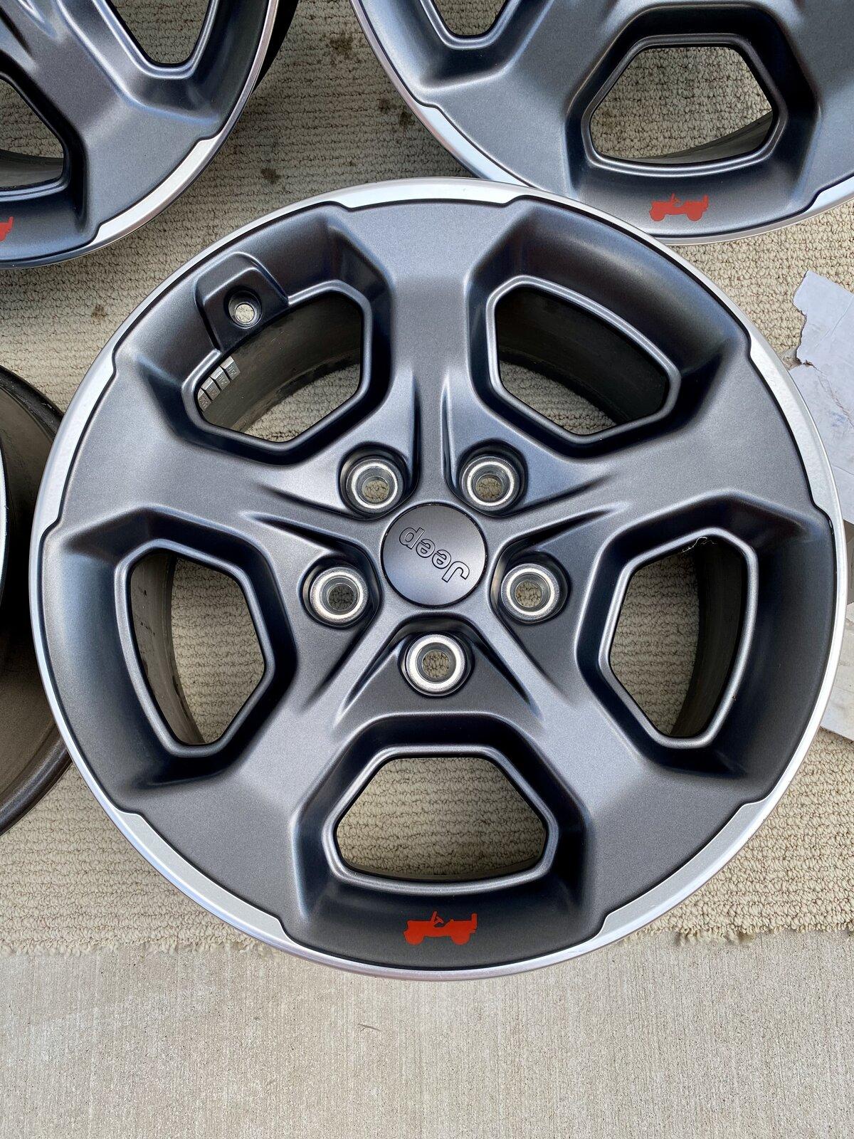 Jeep Gladiator (2) Rubicon Wheels (no tires) $100 4B5615C6-0A39-42A4-88A4-F371EDD2D404