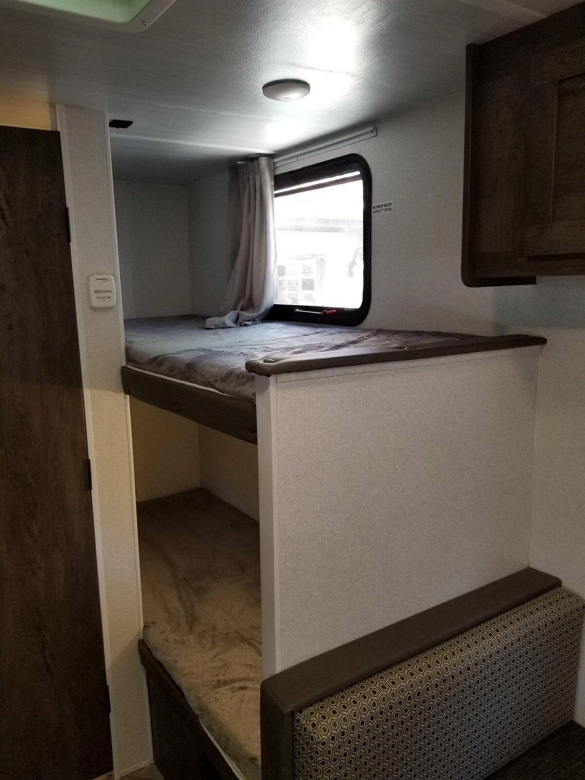 Jeep Gladiator 2020 EVO 177BQ bunkhouse by Forest River 20210801_105258