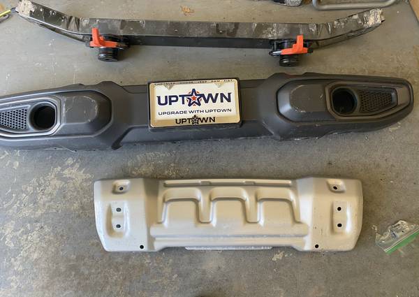Jeep Gladiator WTB Front Steel Skid Plate from Rubicon or Mojave 00404_7uyCn86vdxHz_1320Ka_600x450