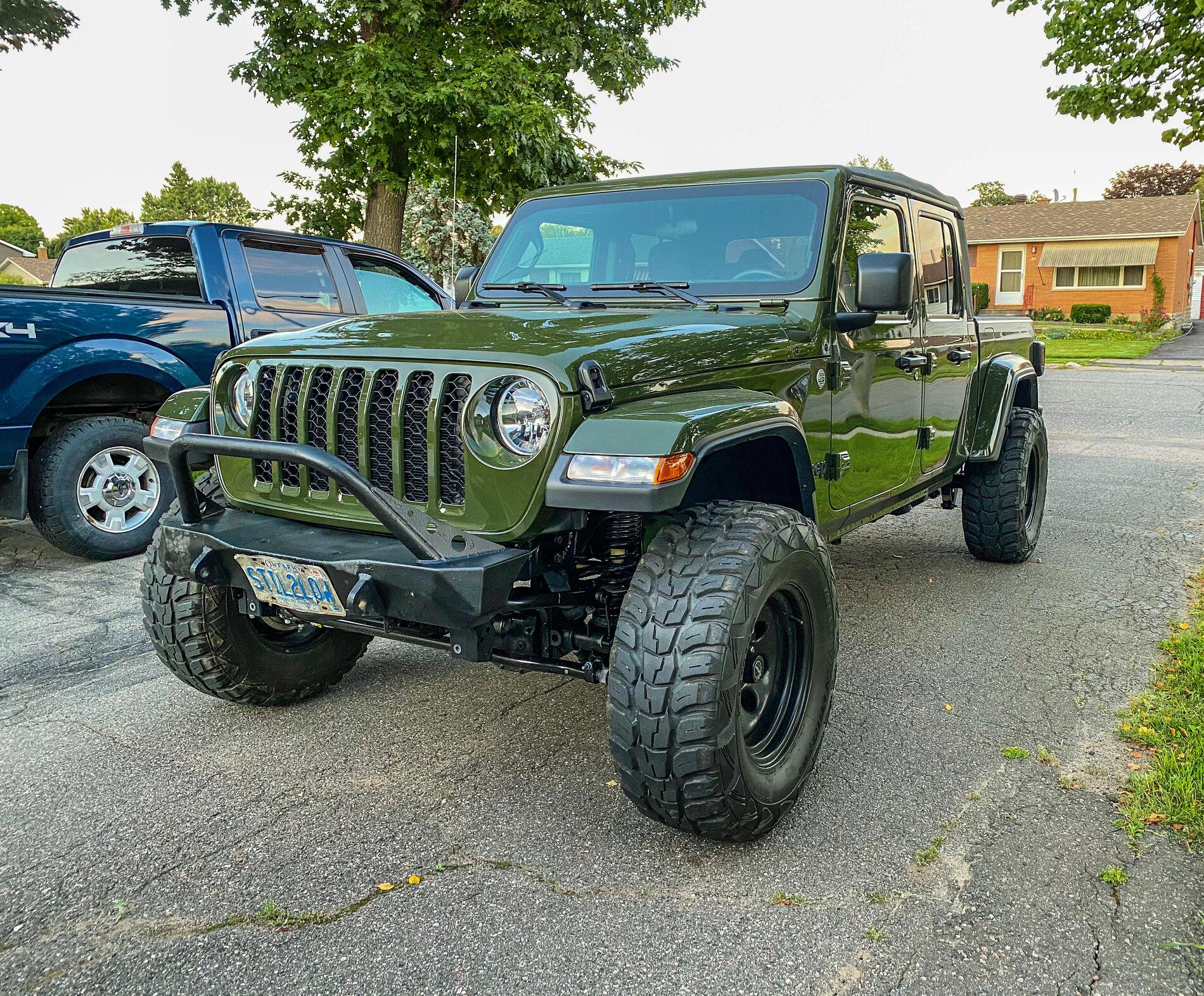 Jeep Gladiator SARGE GREEN Gladiator club 2DF59AA1-B391-4AFE-82C2-07DF37FCA116