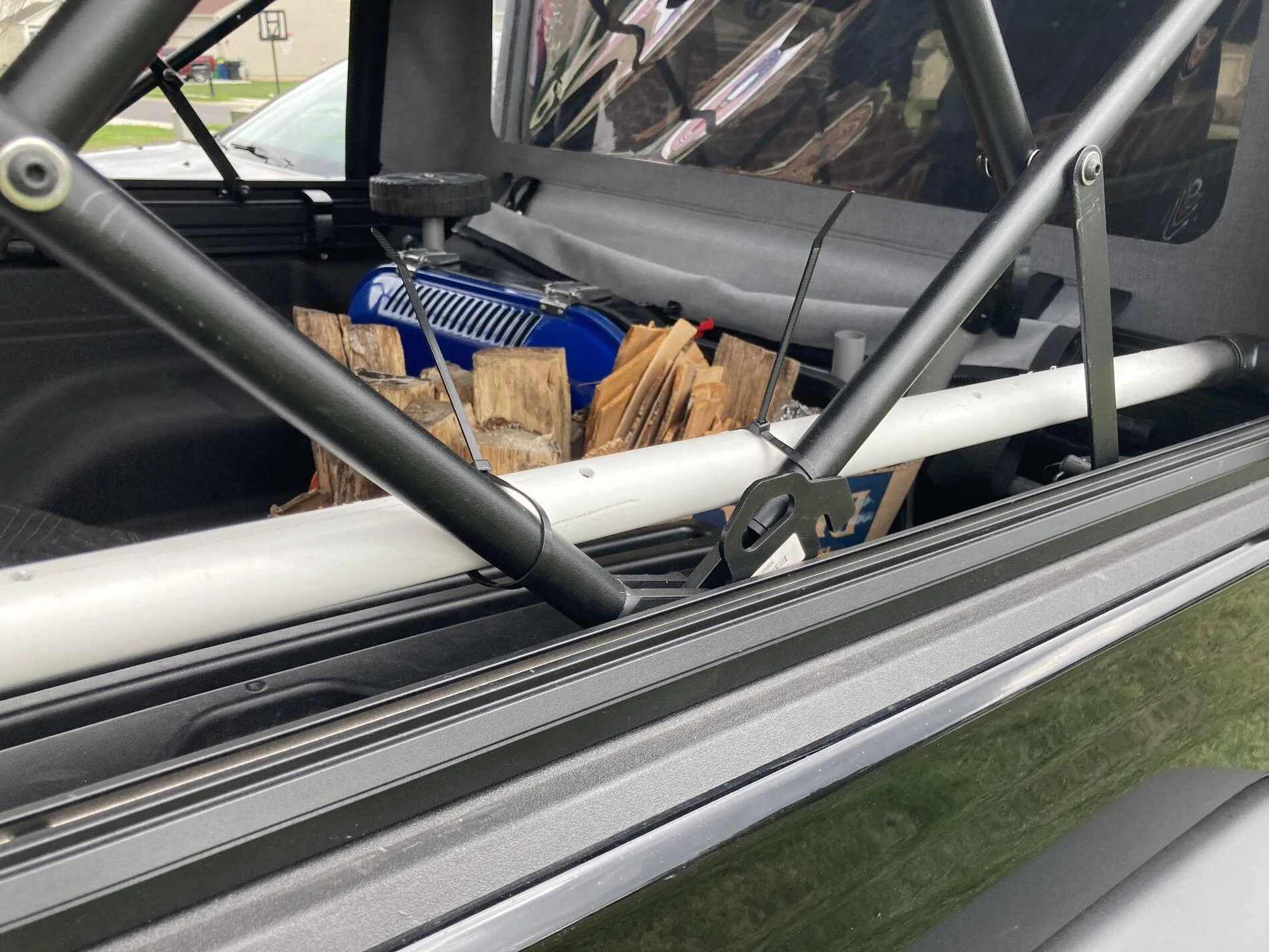 Jeep Gladiator Bestop teaser concept: folding soft cover / shell / topper for Gladiator bed 8293EE9C-76AC-4494-8173-2A48F5158E77