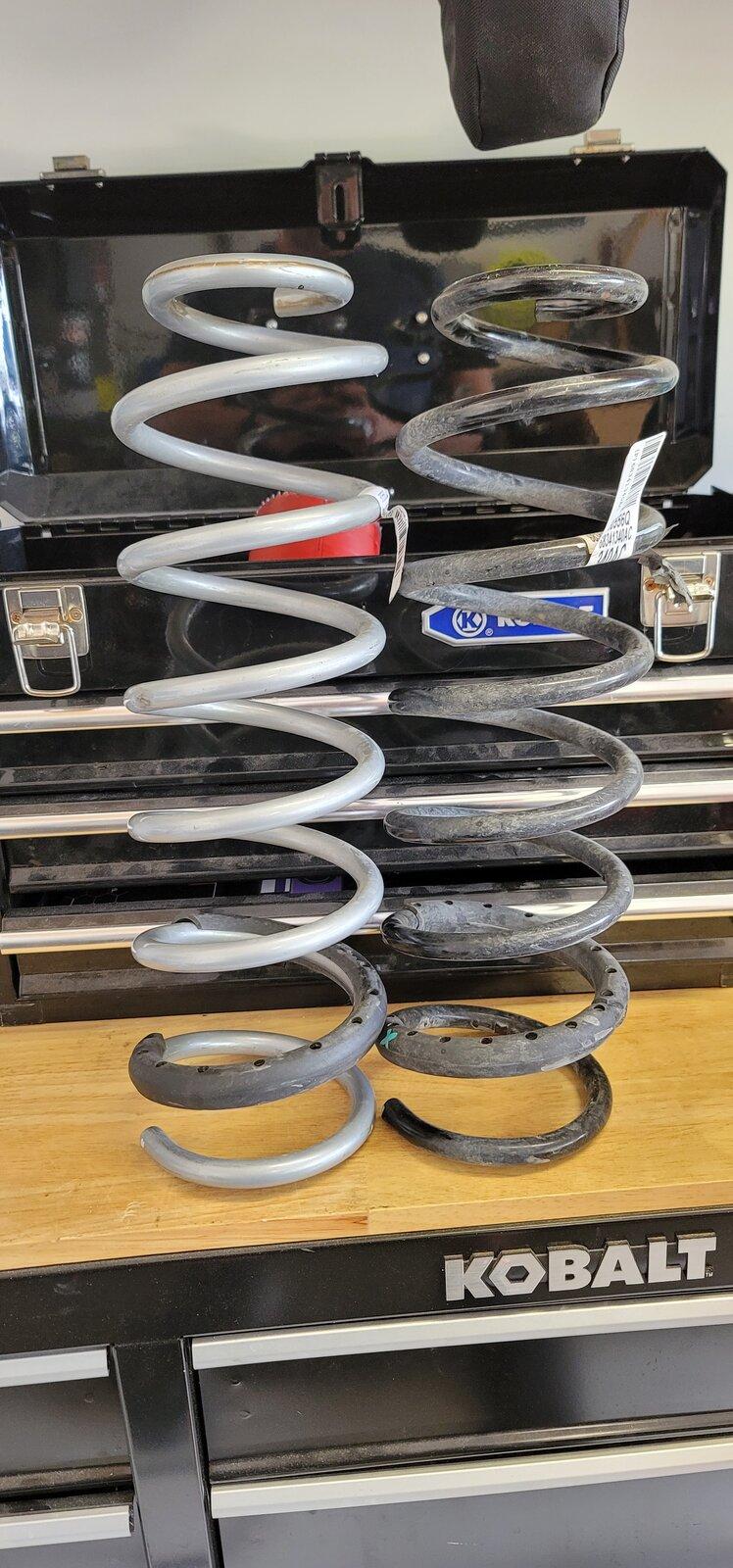Jeep Gladiator Mojave front coils on a Rubicon 20210409_115922