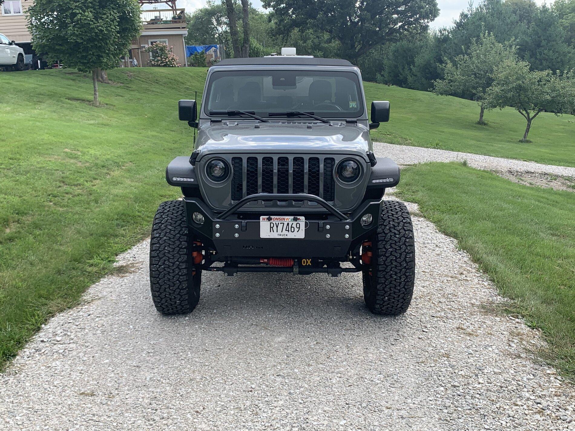 Jeep Gladiator 2020 Jeep Gladiator Sport S Sting Grey Heavily Built $45,000 1D2057A7-B437-4B97-9C13-94491ECECF07