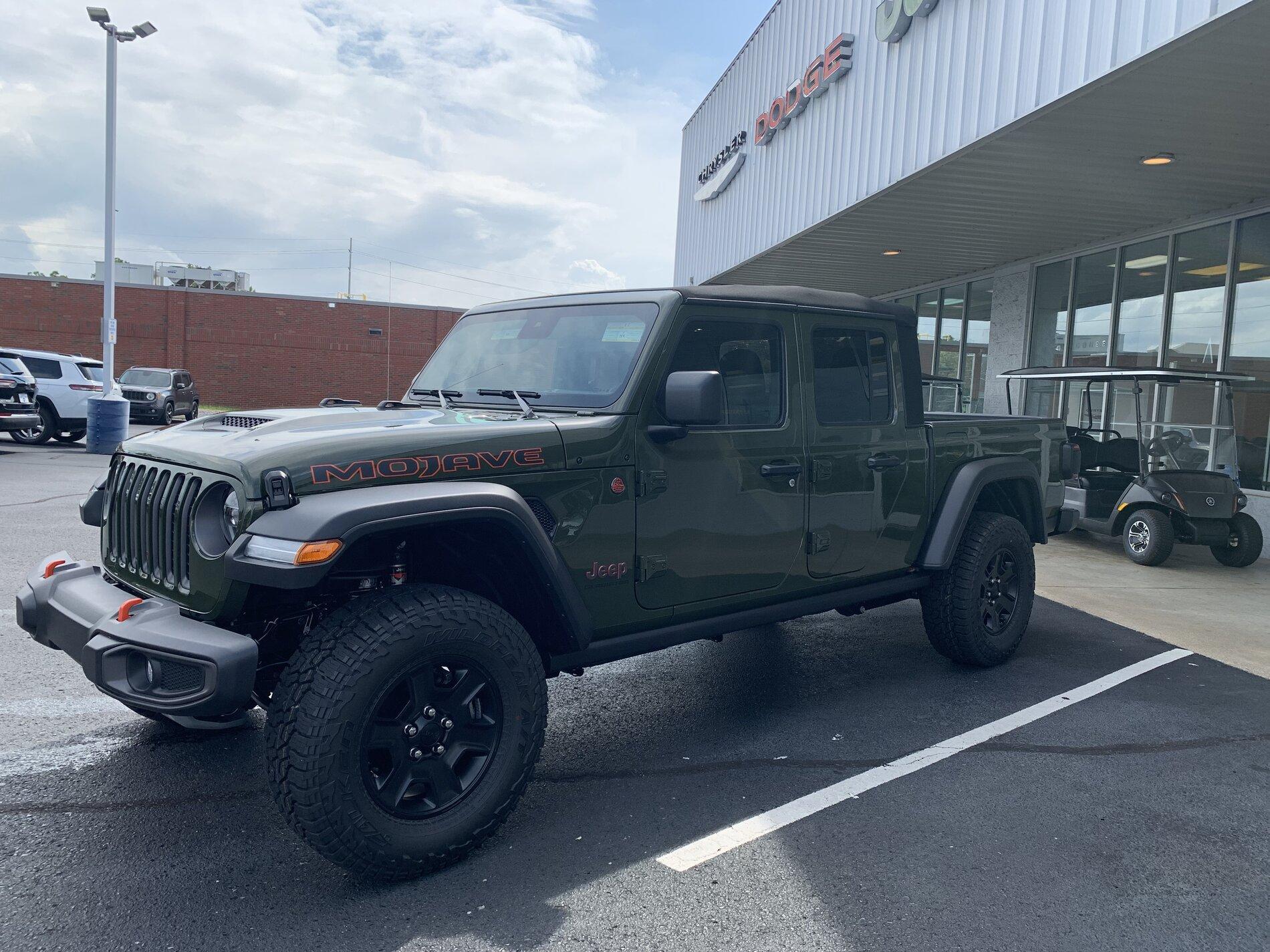 Jeep Gladiator Gupton Motors up to 8% below invoice A63E7C62-B1FB-4E77-9453-946720EEAC85