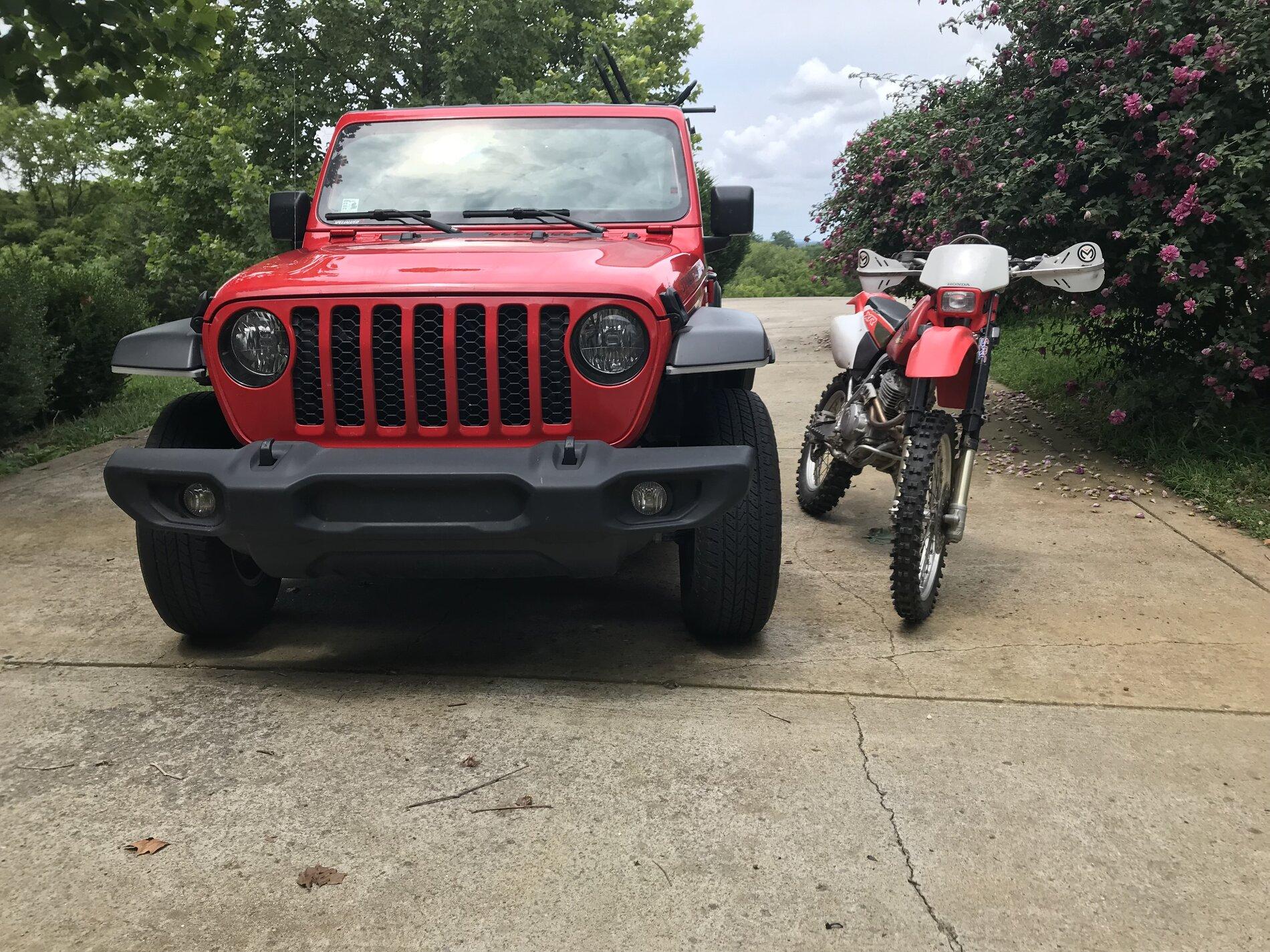 Jeep Gladiator I don't understand the advantages of a Bed Rack 43AD97EE-A410-41E2-877E-8005444A6E90