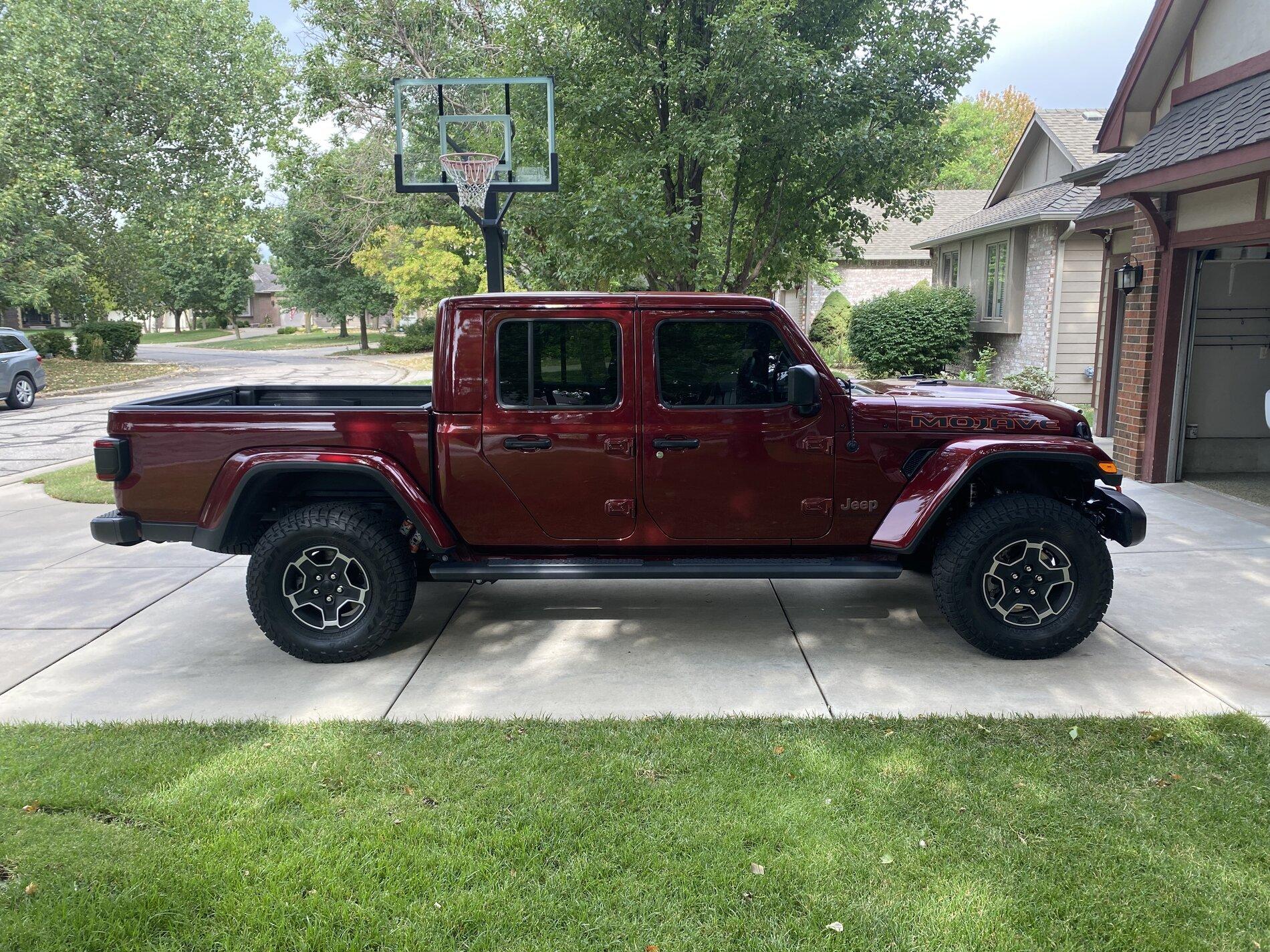 Jeep Gladiator Lifted My Factory Steps 1FADCA6F-8B29-40B6-923A-898FEB69E5DA
