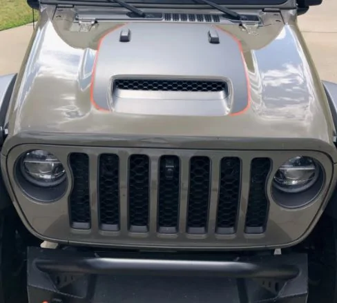 Jeep Gladiator Mojave vinyl hood scoop surround vinyl 2