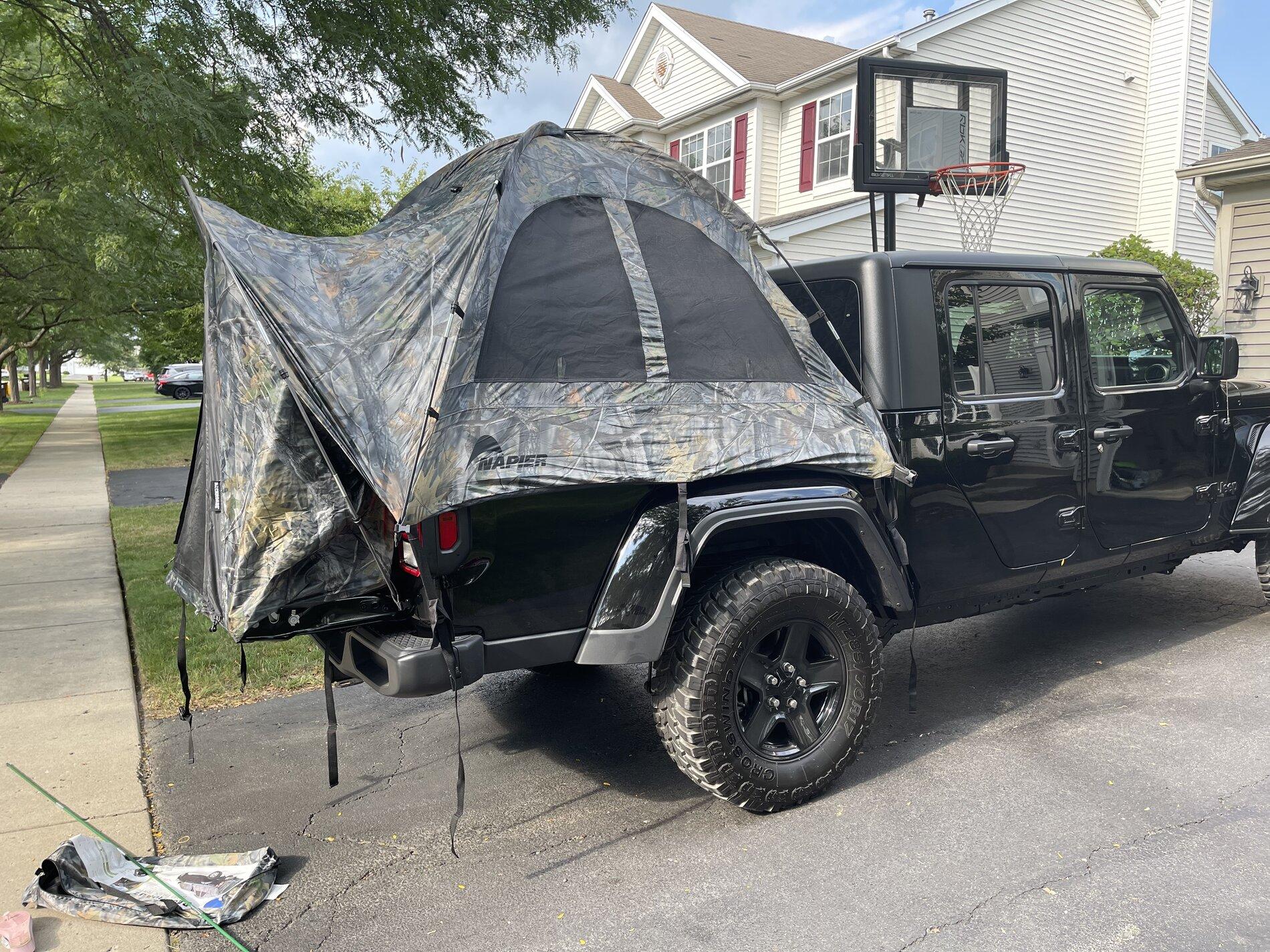 Jeep Gladiator Hell of a deal on a Truck Tent $25 38D14446-9721-4DF3-BDF7-55D2CA5FEEE6
