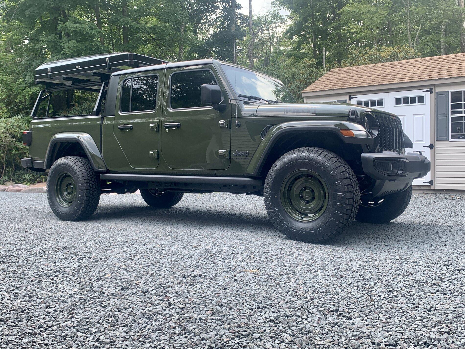 Jeep Gladiator SARGE GREEN Gladiator club A80DAA61-B559-41FC-B164-0422831FA01D