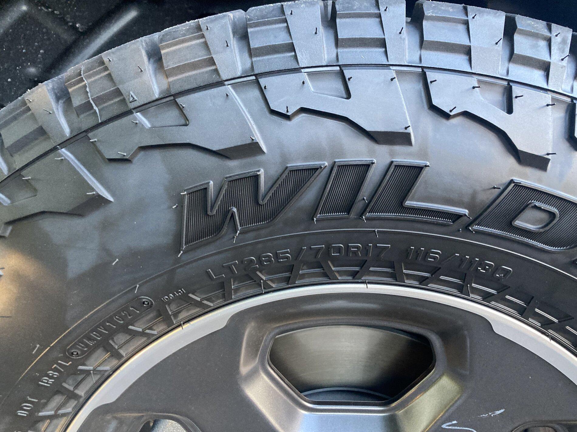 Jeep Gladiator like-new Rubicon wheels/tires for sale - Raleigh NC IMG_3692
