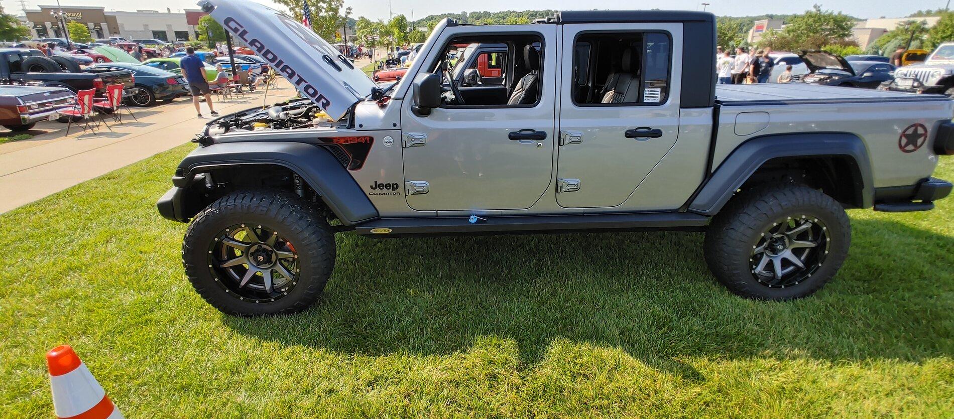 Jeep Gladiator 35s and 3 inch lift 0703210931_HDR