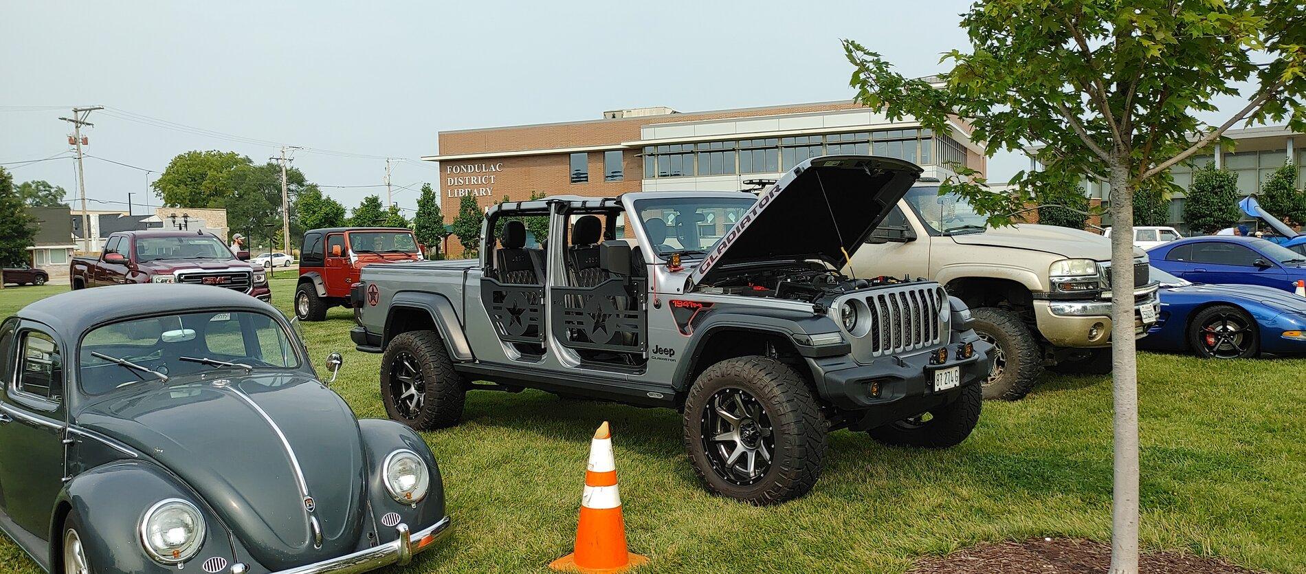 Jeep Gladiator 35s and 3 inch lift 0807210936