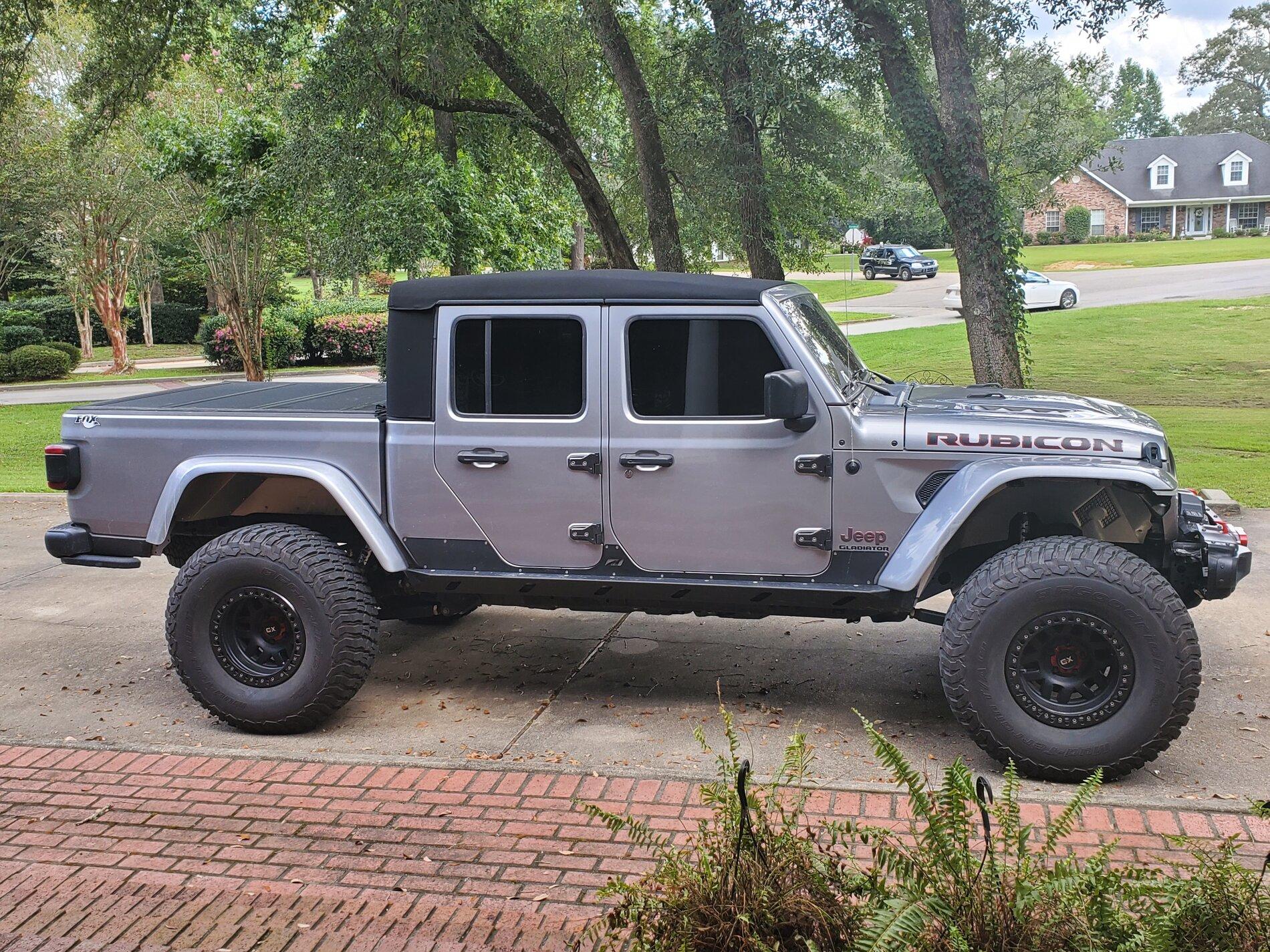 Jeep Gladiator BILLET SILVER Gladiator JT Club 20210819_131426